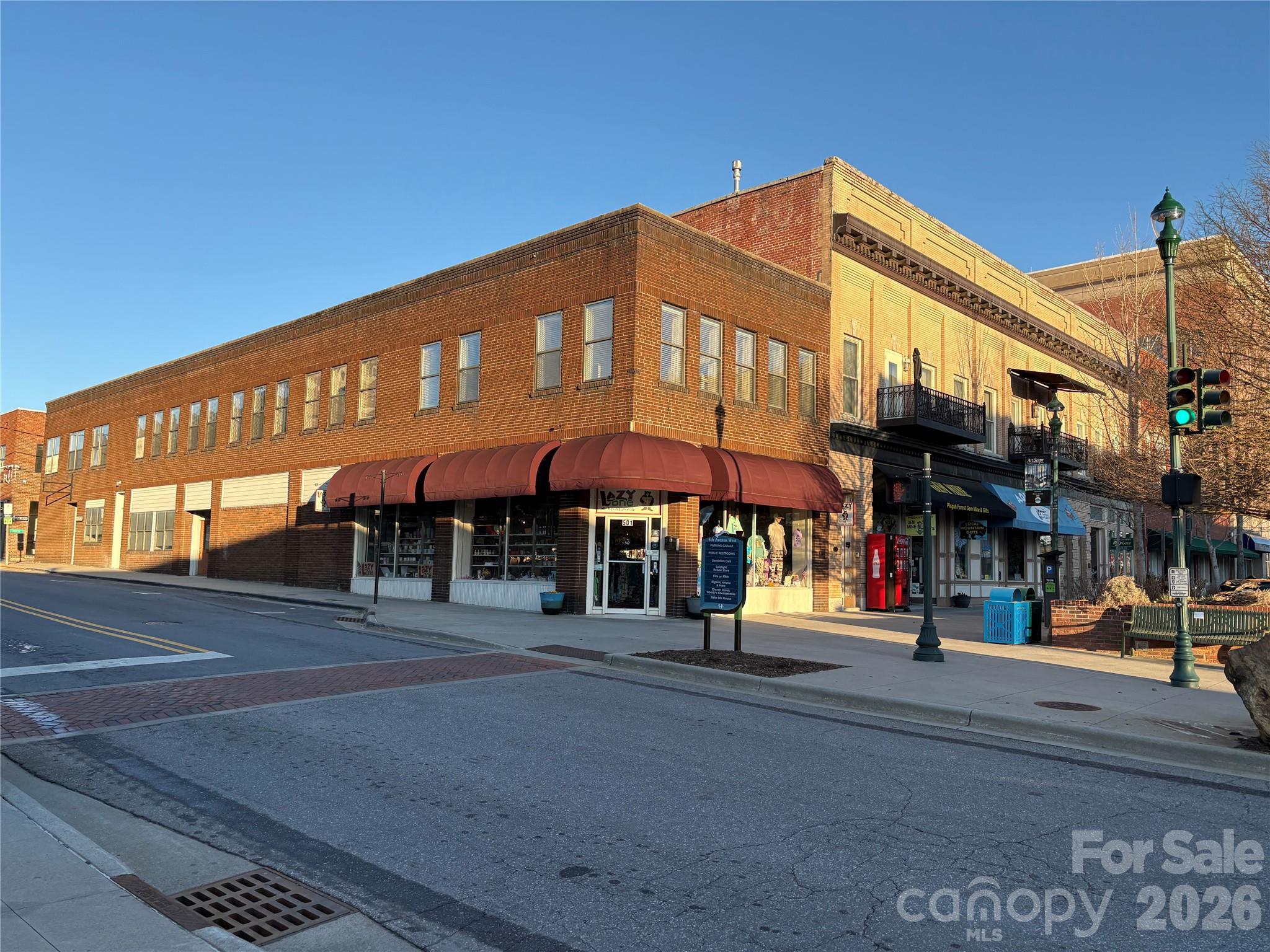 501 N Main Street Property Photo 2