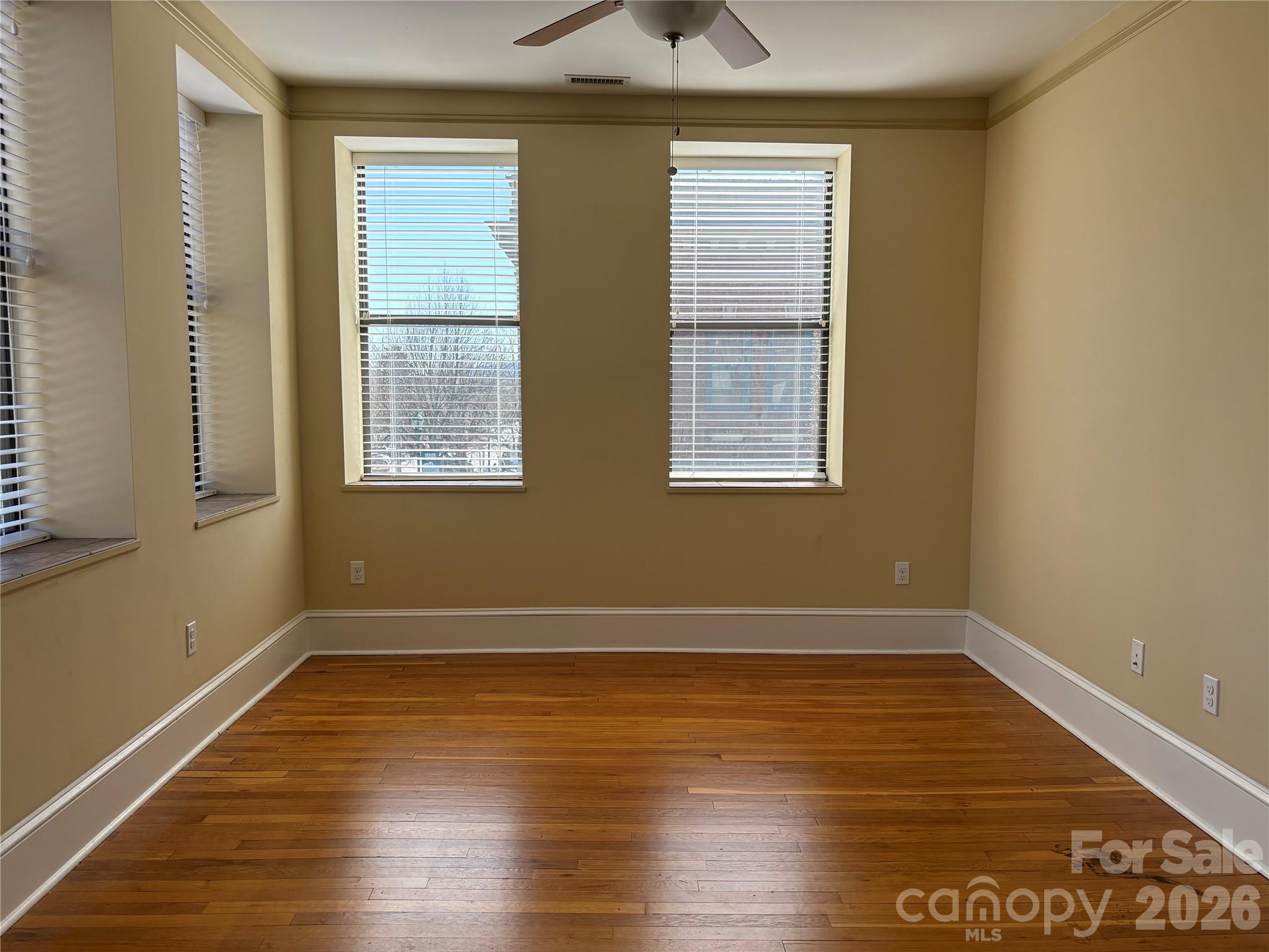 501 N Main Street Property Photo 6