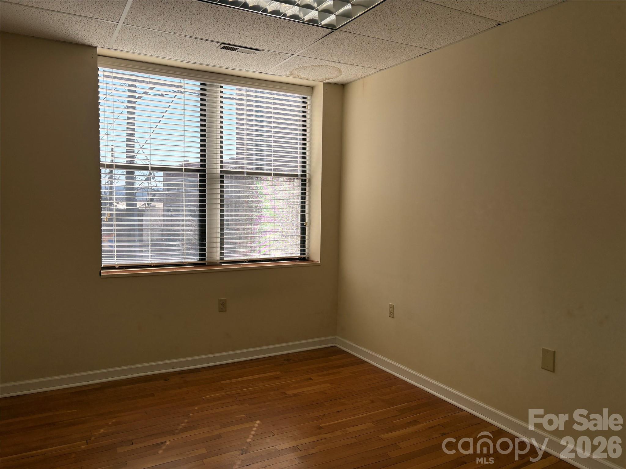 501 N Main Street Property Photo 24