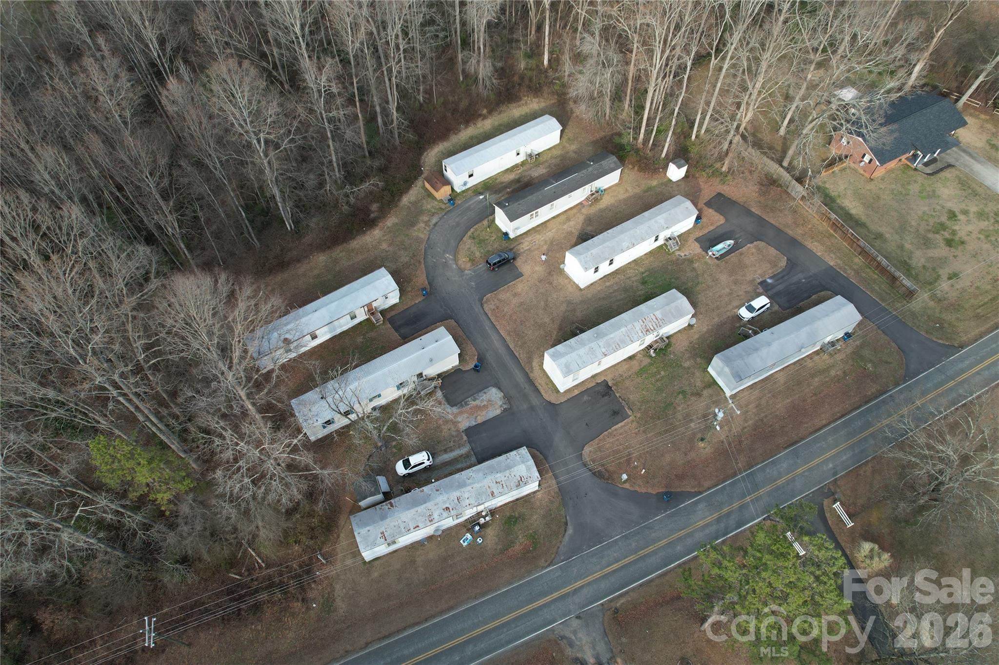 667 Webb Road Property Photo 3