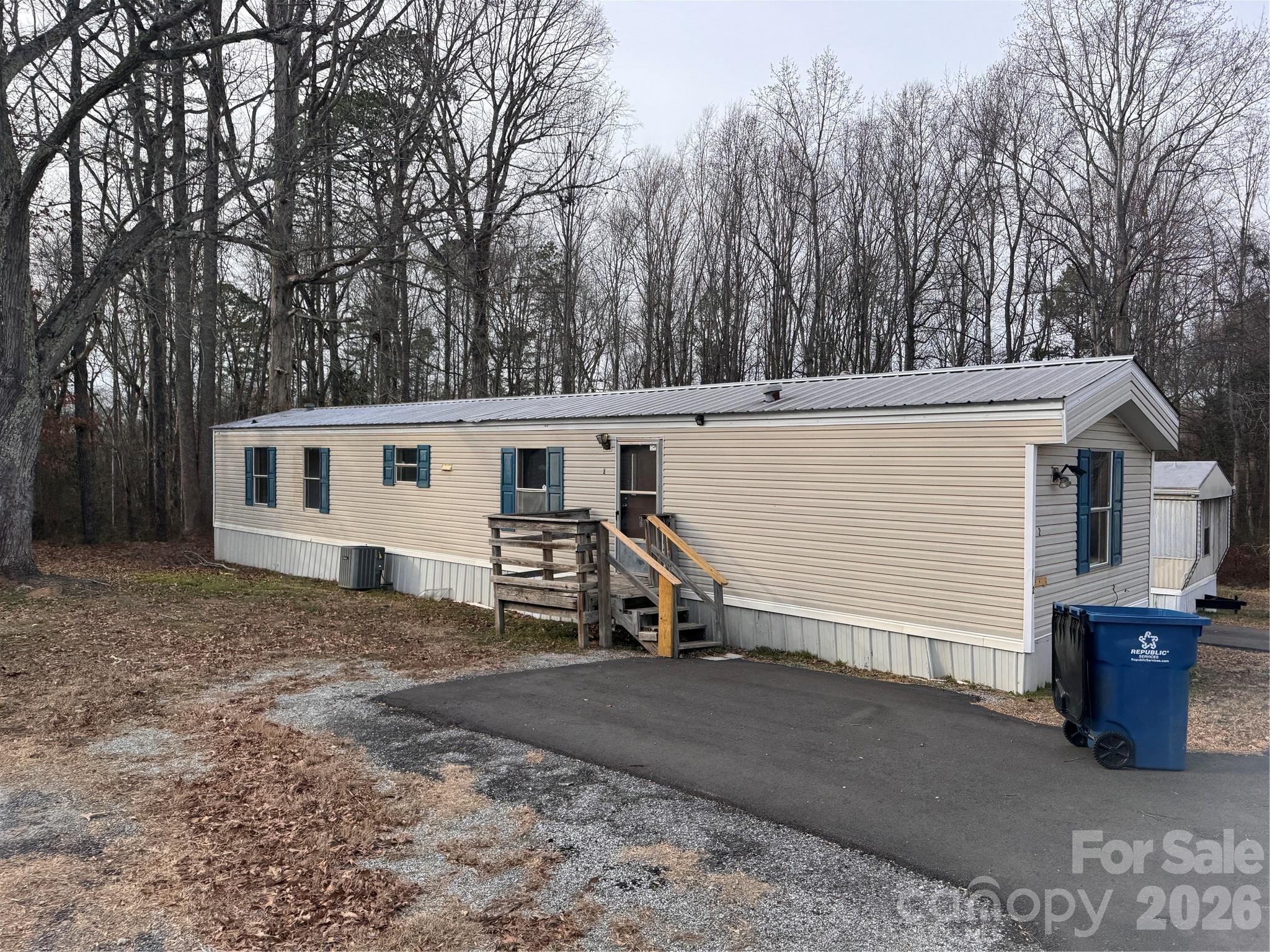 667 Webb Road Property Photo 8
