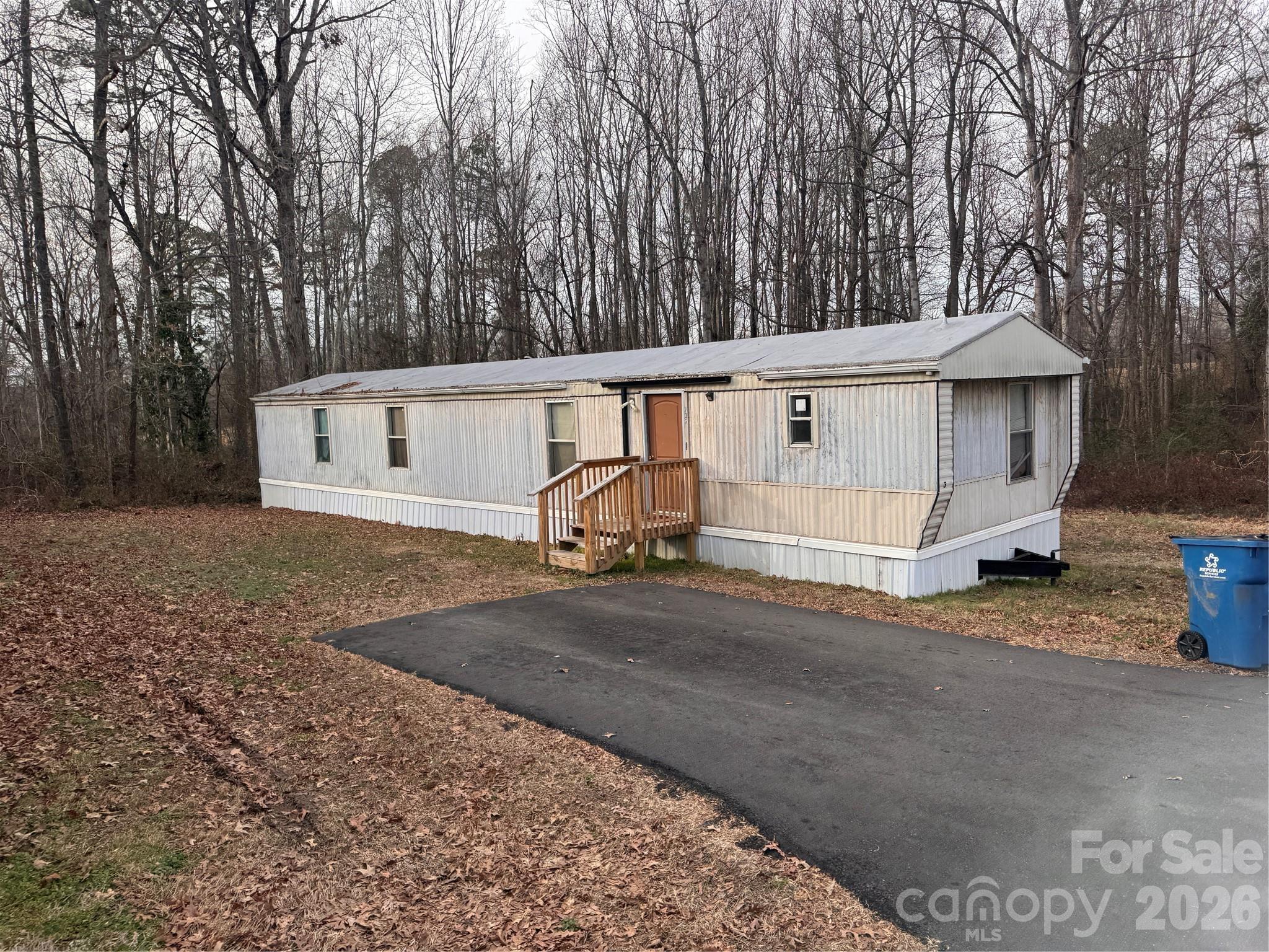 667 Webb Road Property Photo 16