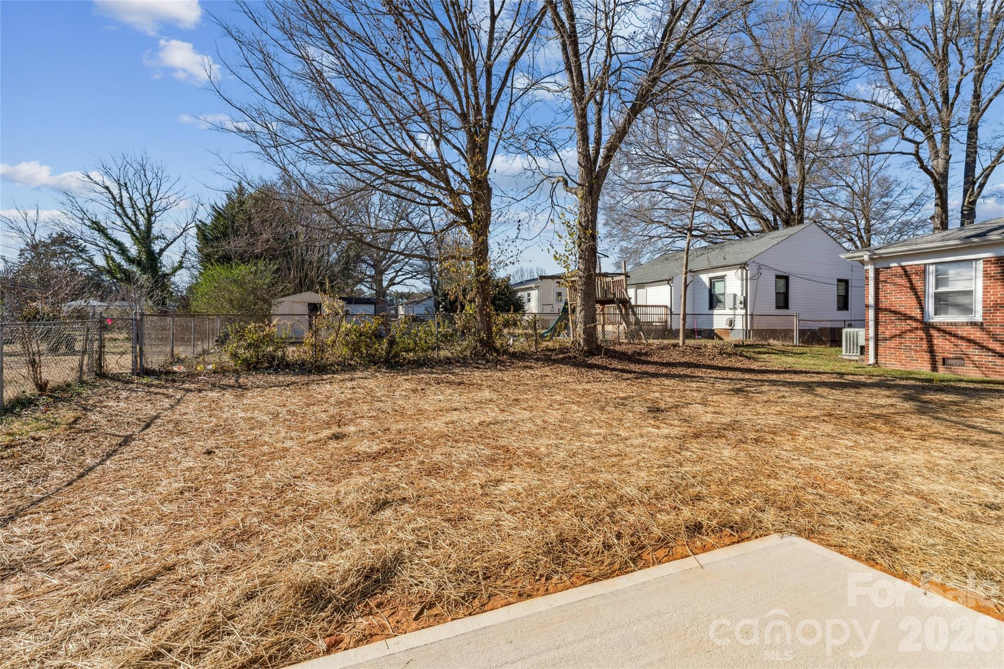 400 Lincoln Street Property Photo 5