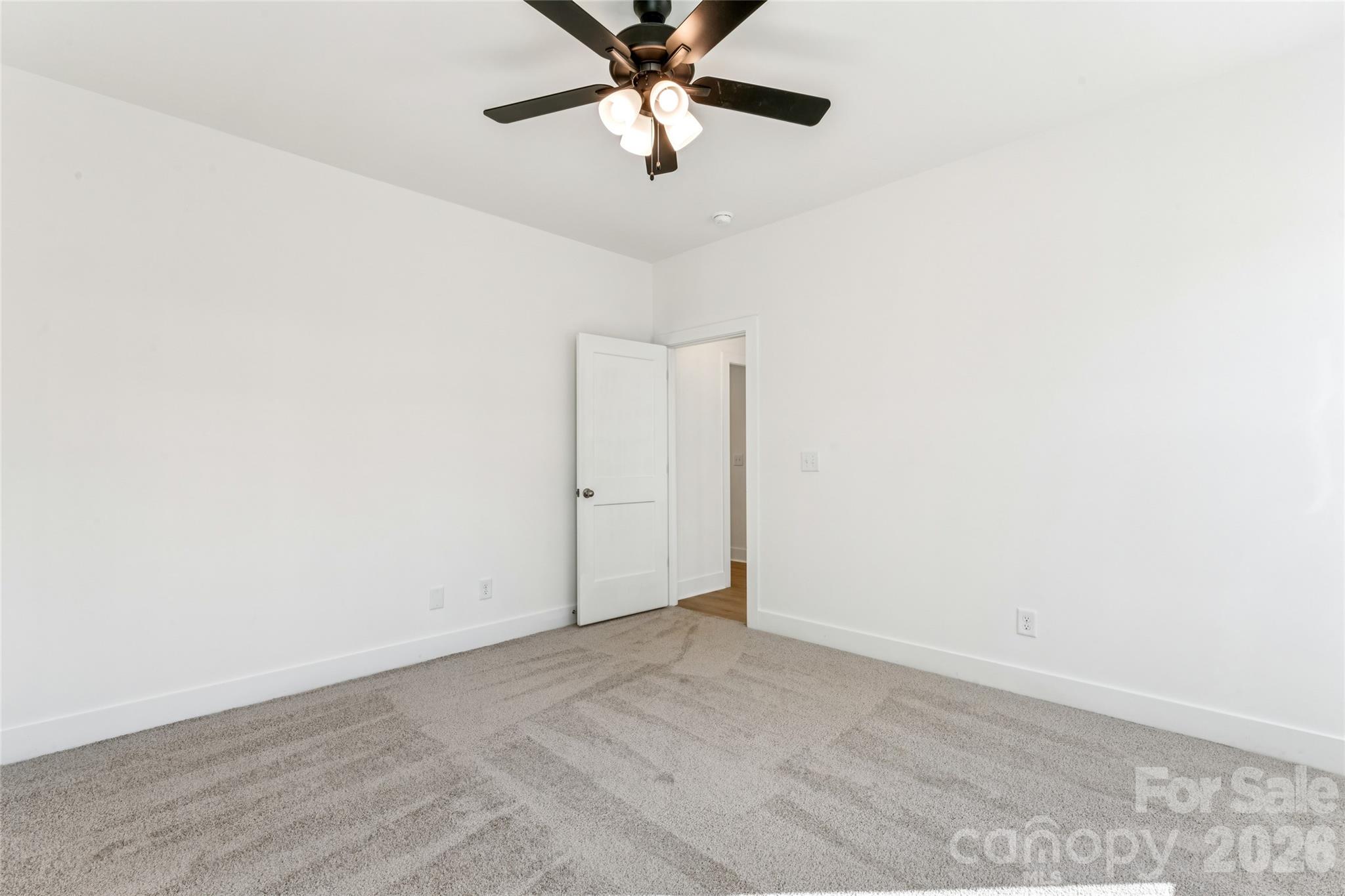400 Lincoln Street Property Photo 18