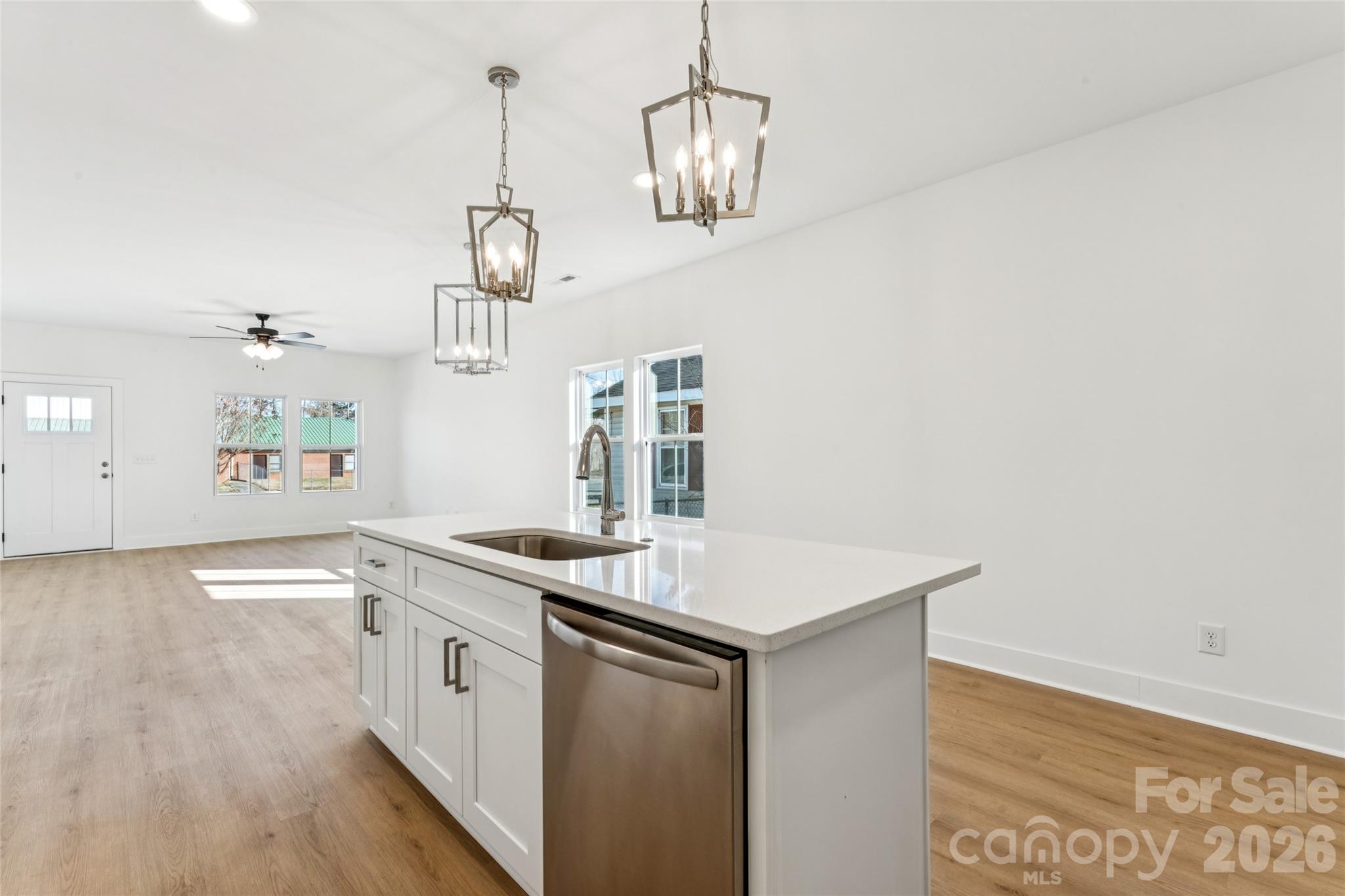 400 Lincoln Street Property Photo 23