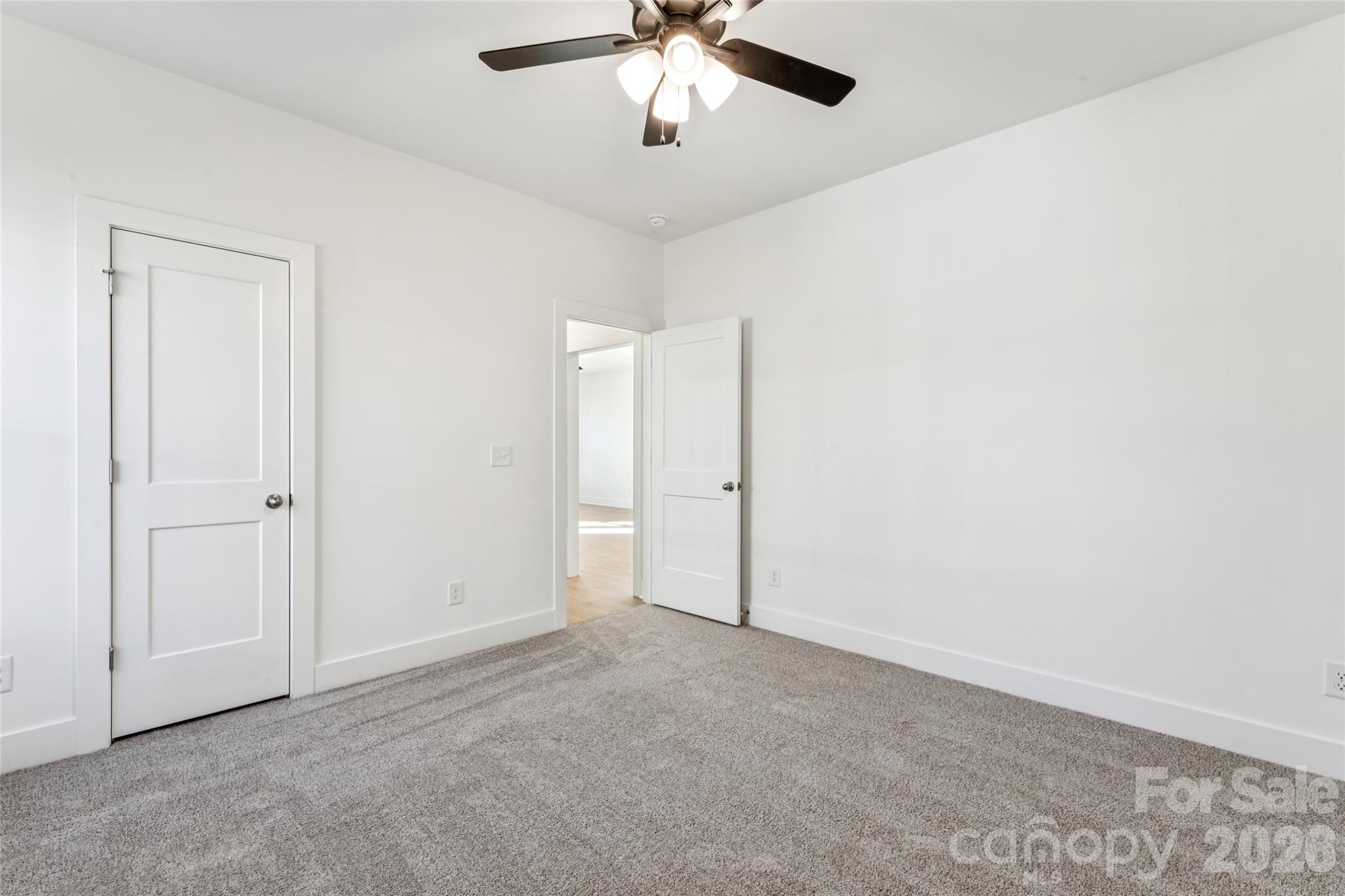400 Lincoln Street Property Photo 26