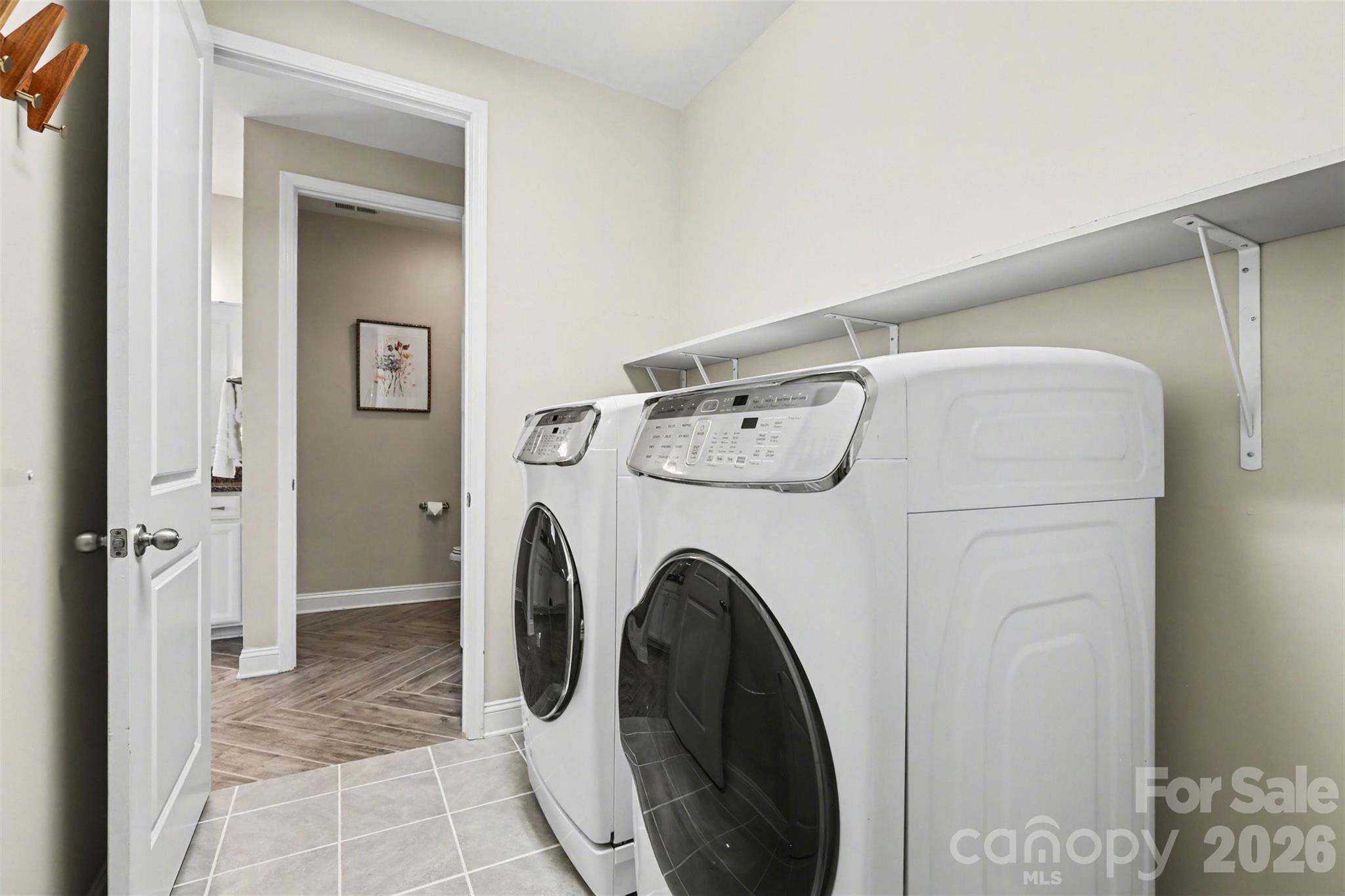 9528 Horsebit Lane Property Photo 15