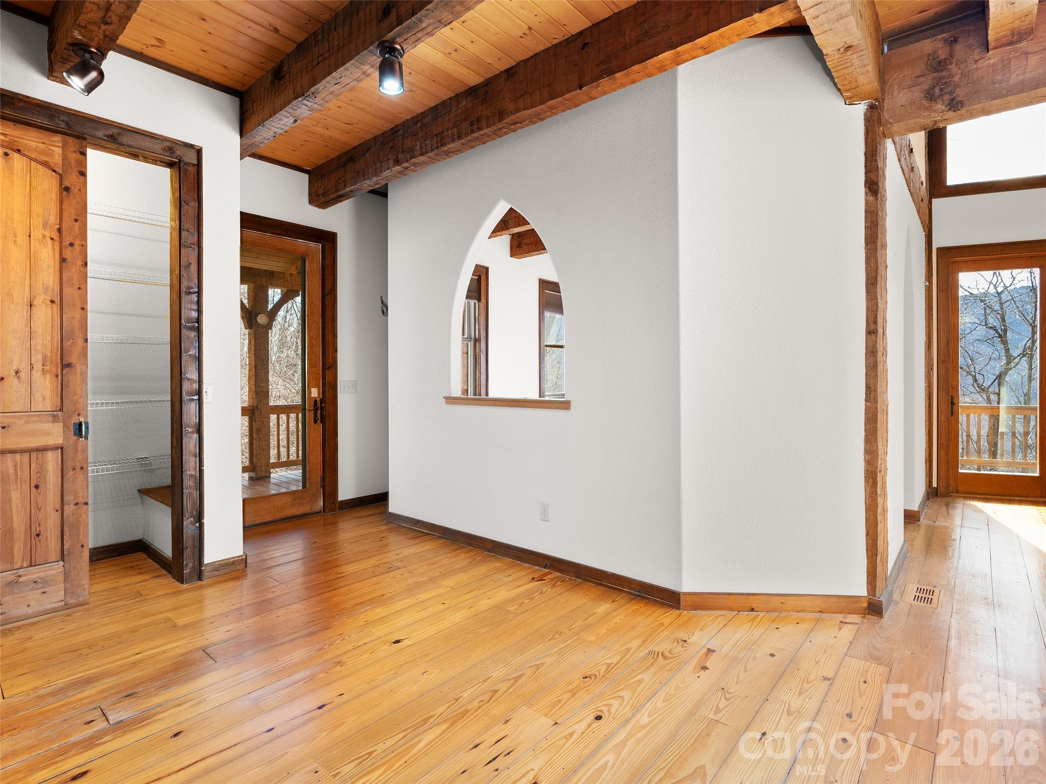 173 Heavenview Point Property Photo 20