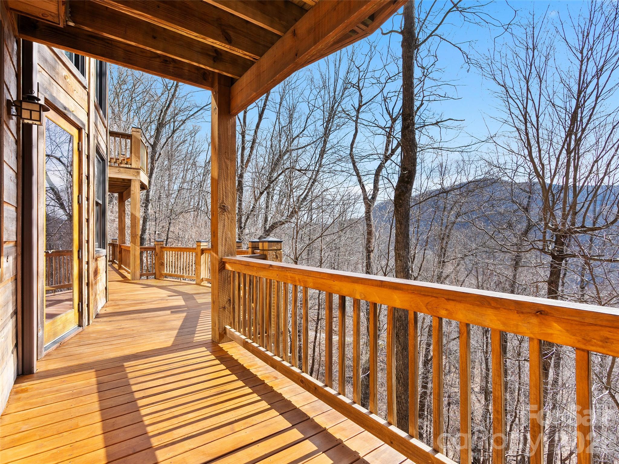 173 Heavenview Point Property Photo 24