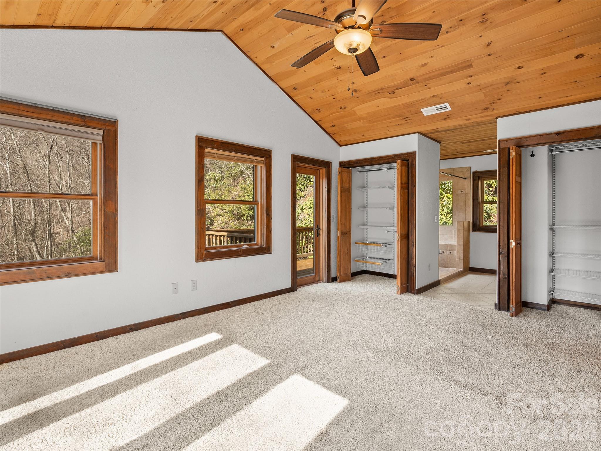173 Heavenview Point Property Photo 37