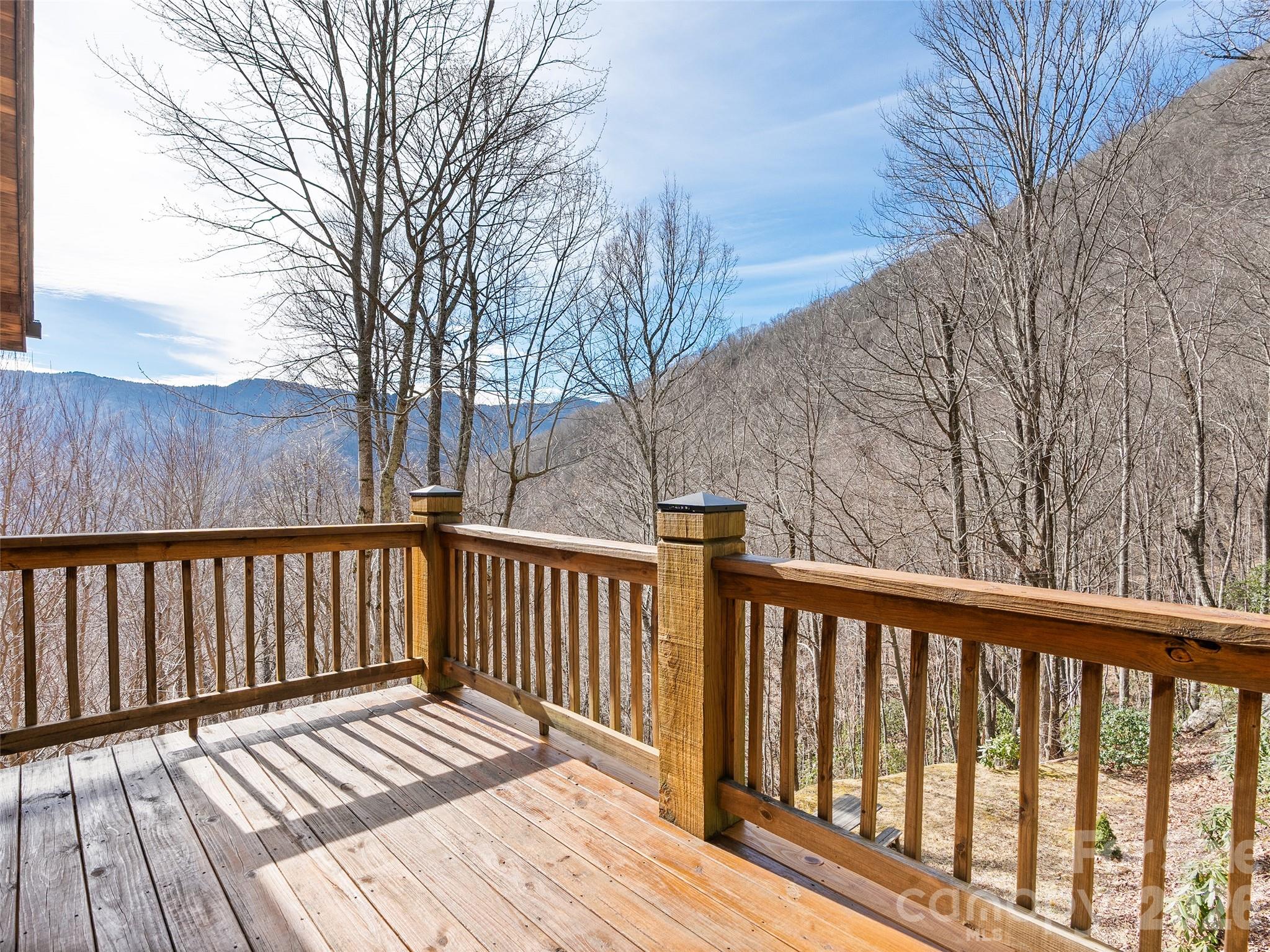 173 Heavenview Point Property Photo 38