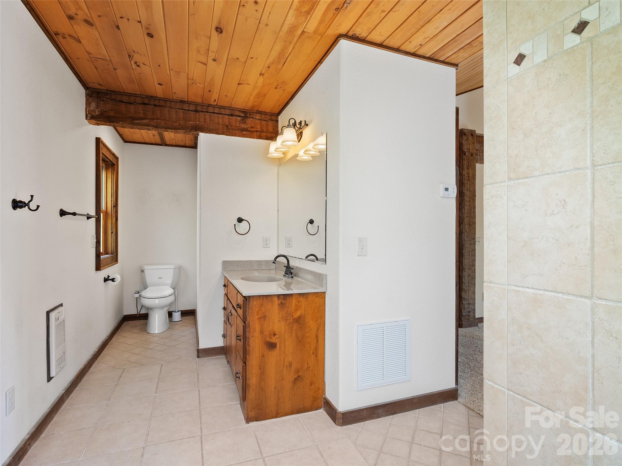 173 Heavenview Point Property Photo 39
