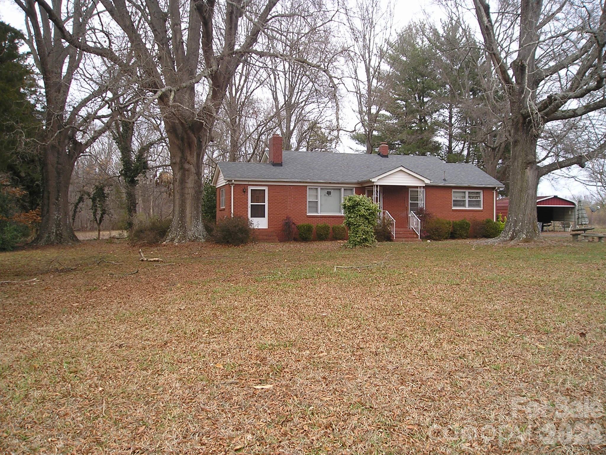 3704 Weddington Road Property Photo 9
