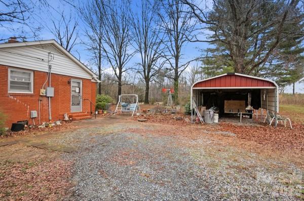 3704 Weddington Road Property Photo 13