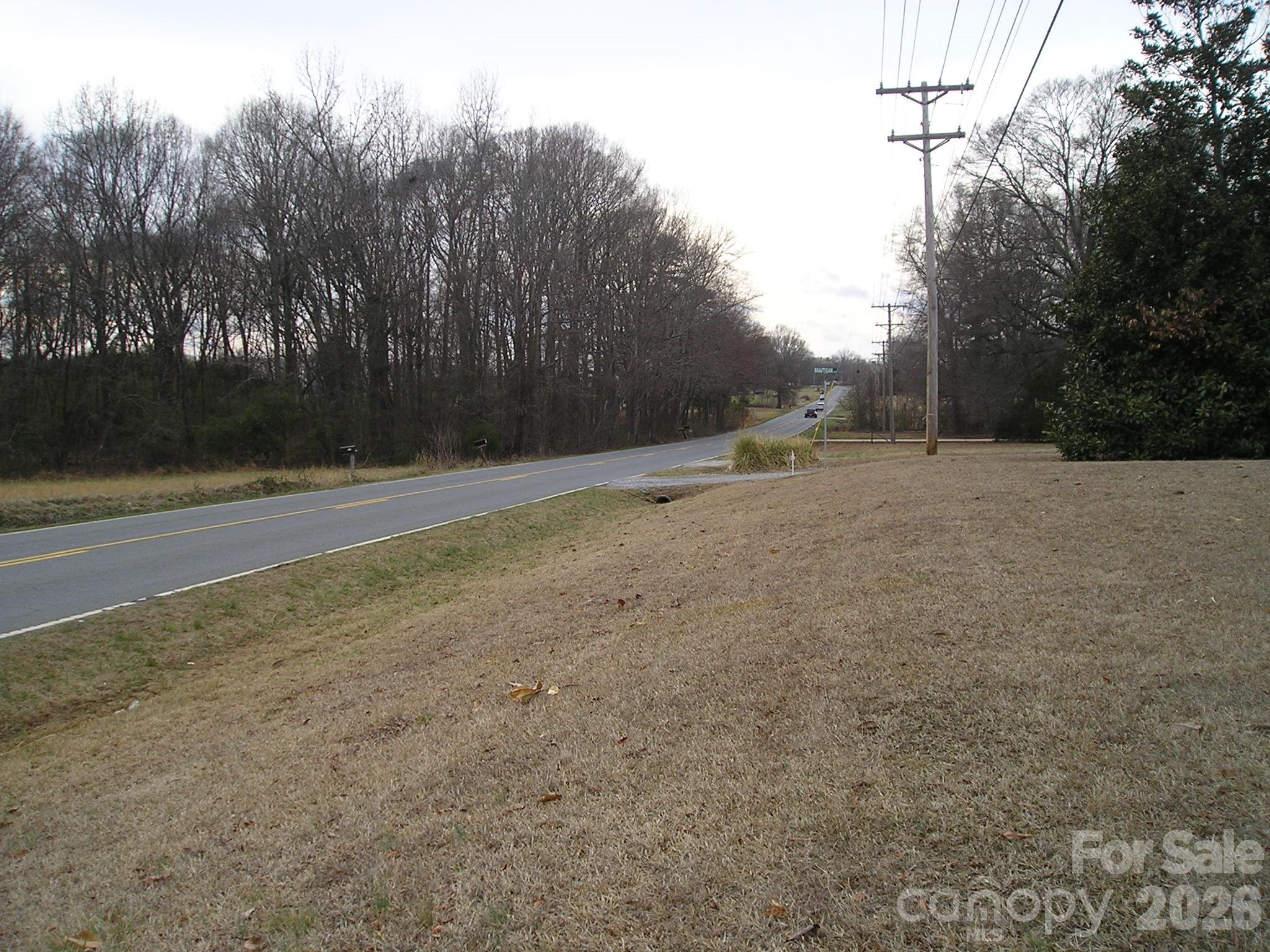 3704 Weddington Road Property Photo 20
