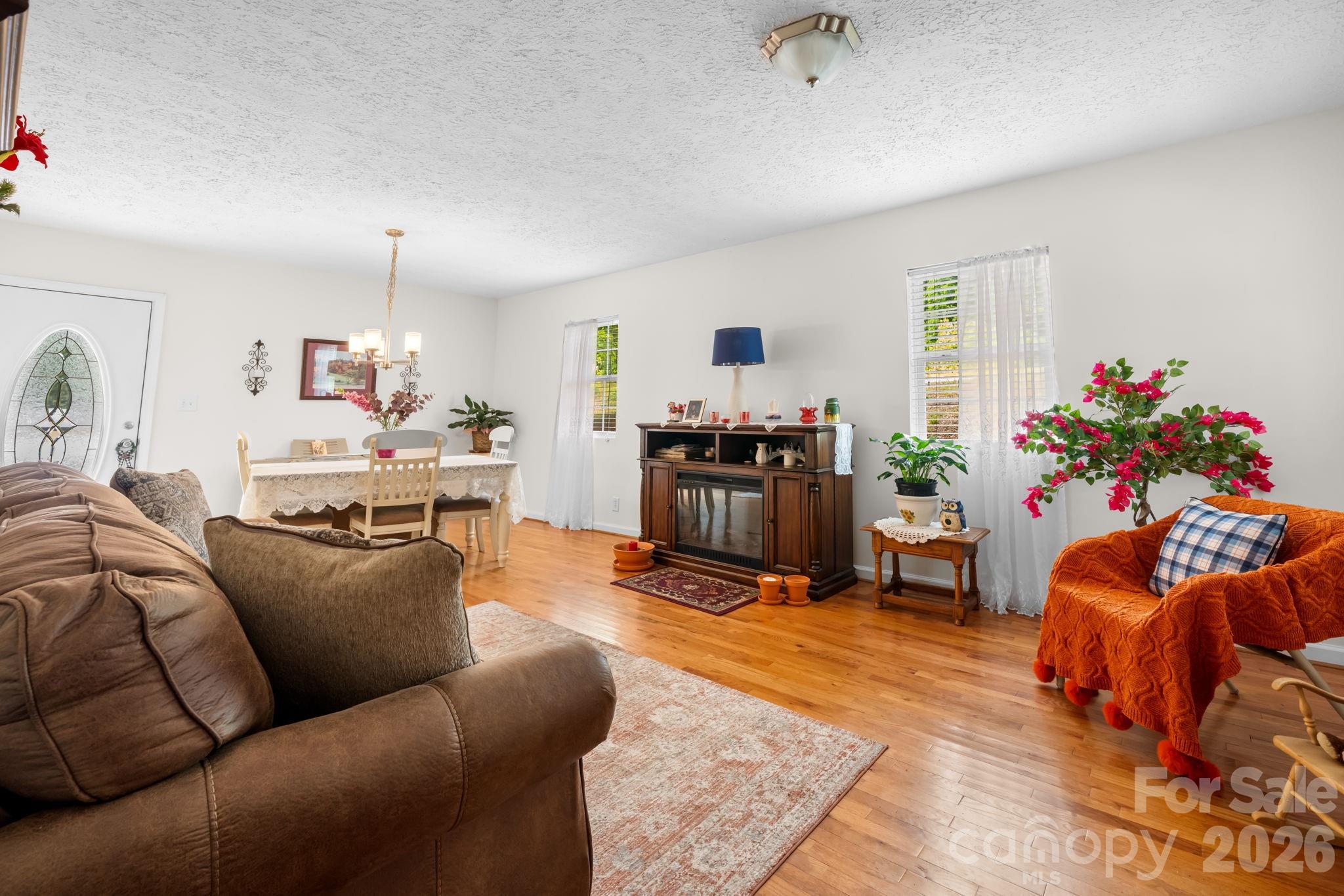 625 Milton Avenue Property Photo 4