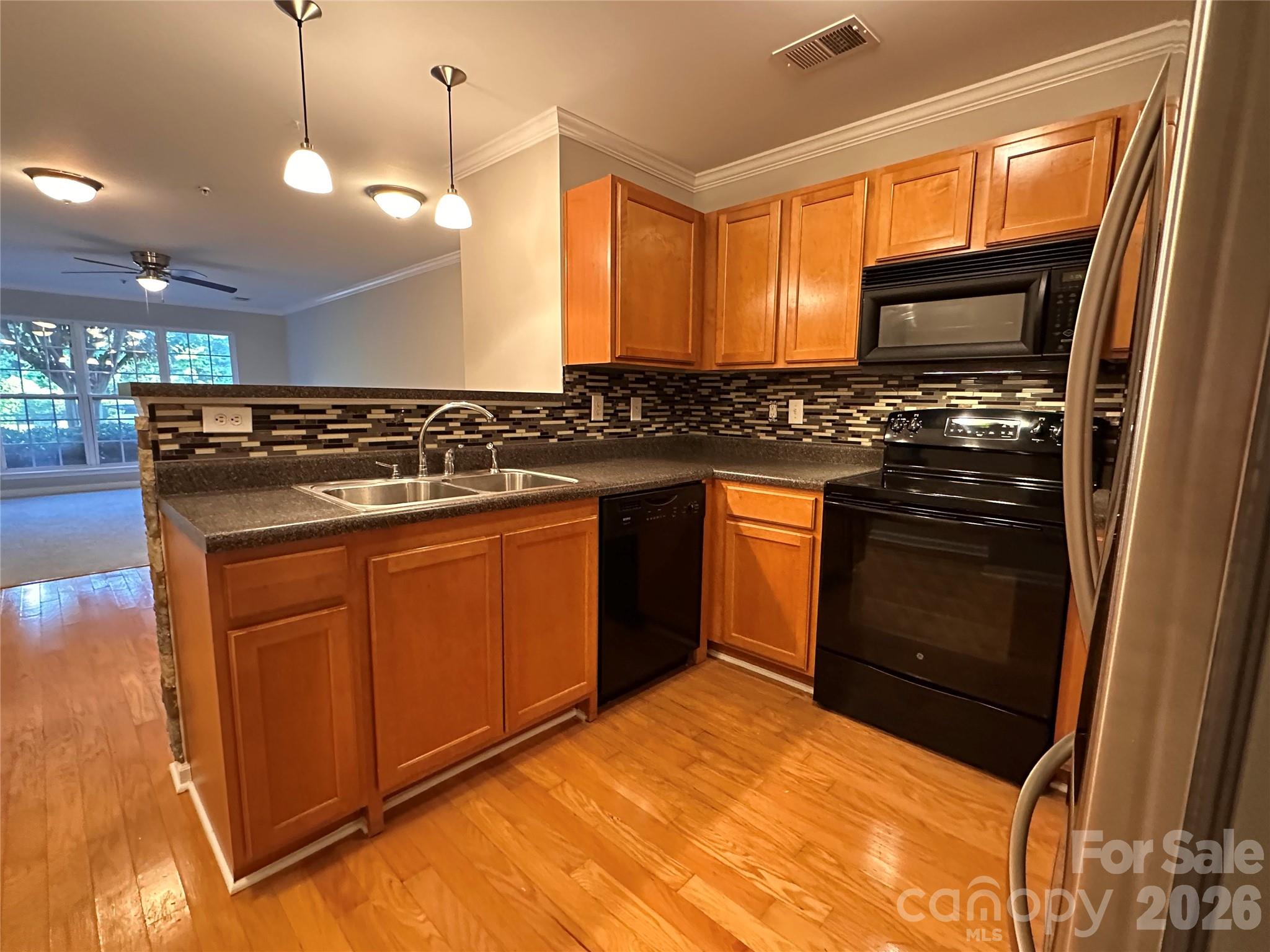 5236 Hilltop Road Property Photo 9