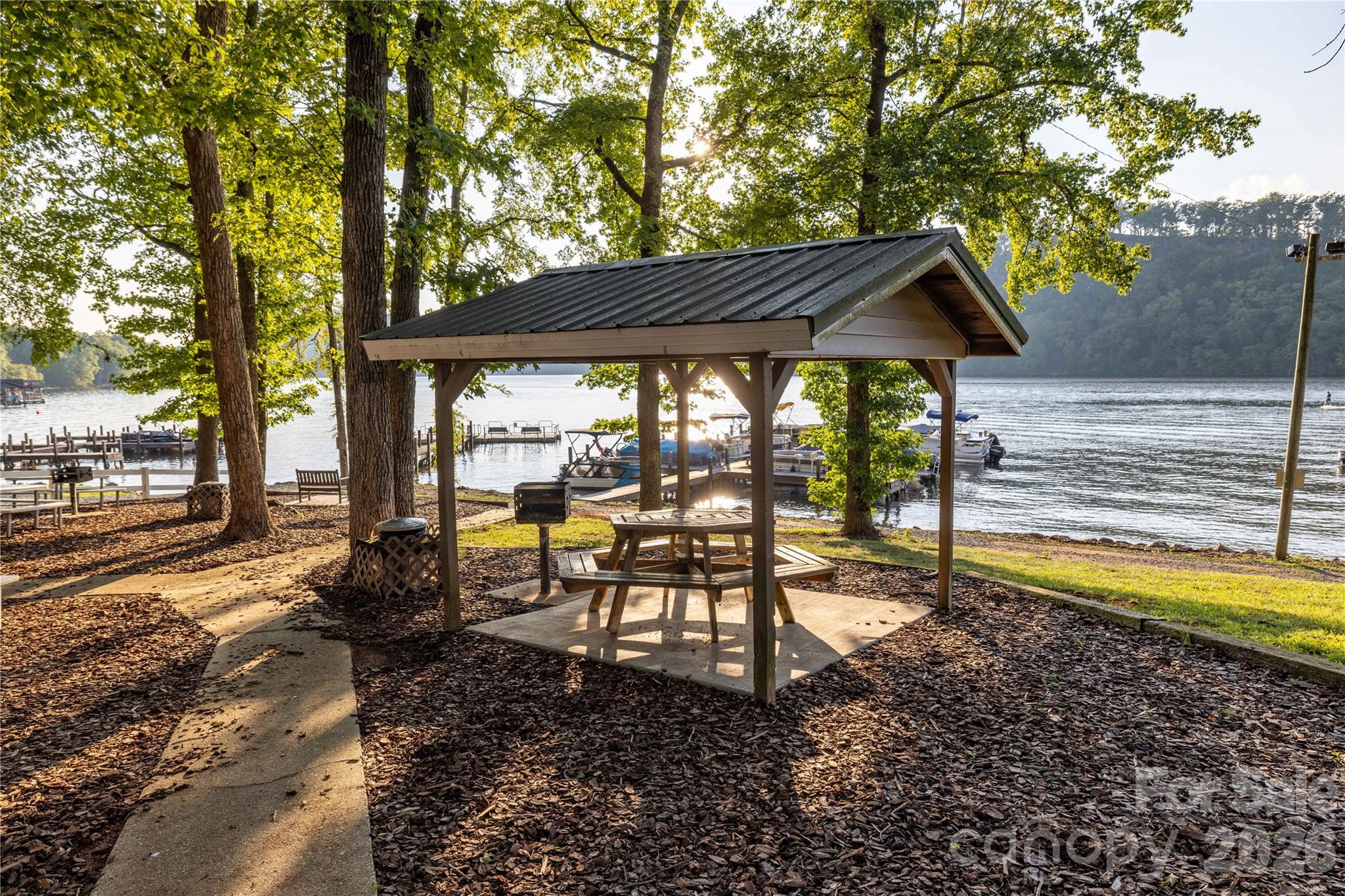 123 Chapel Hill Drive Property Photo 17