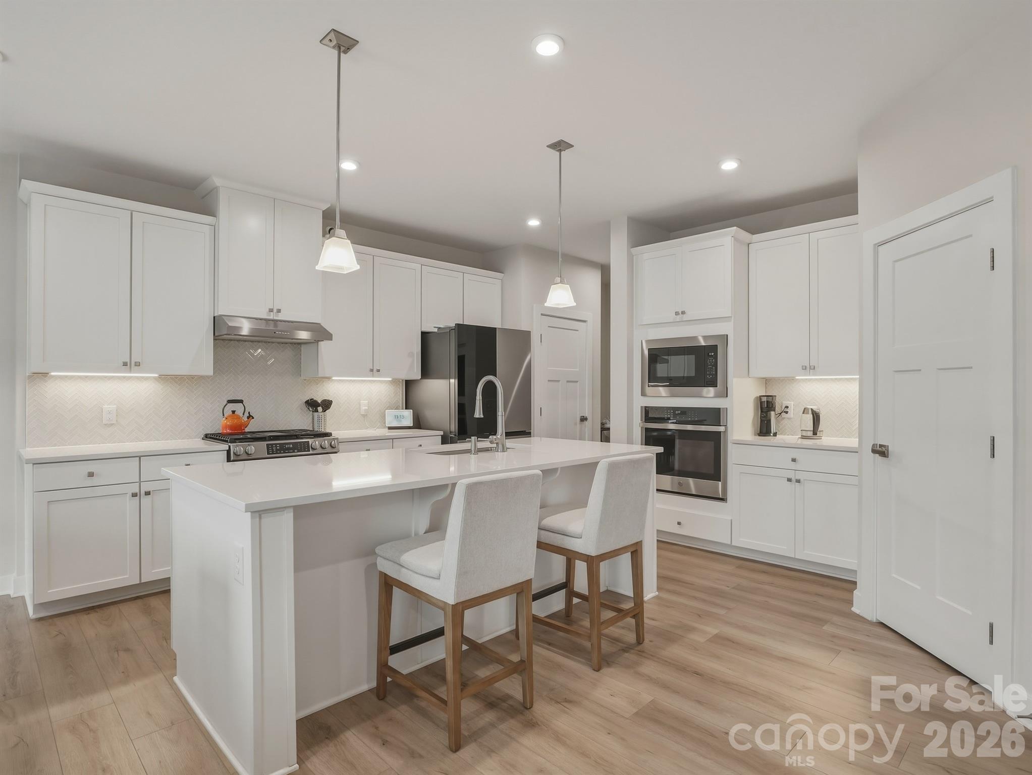 1821 Meredith Place Property Photo 3