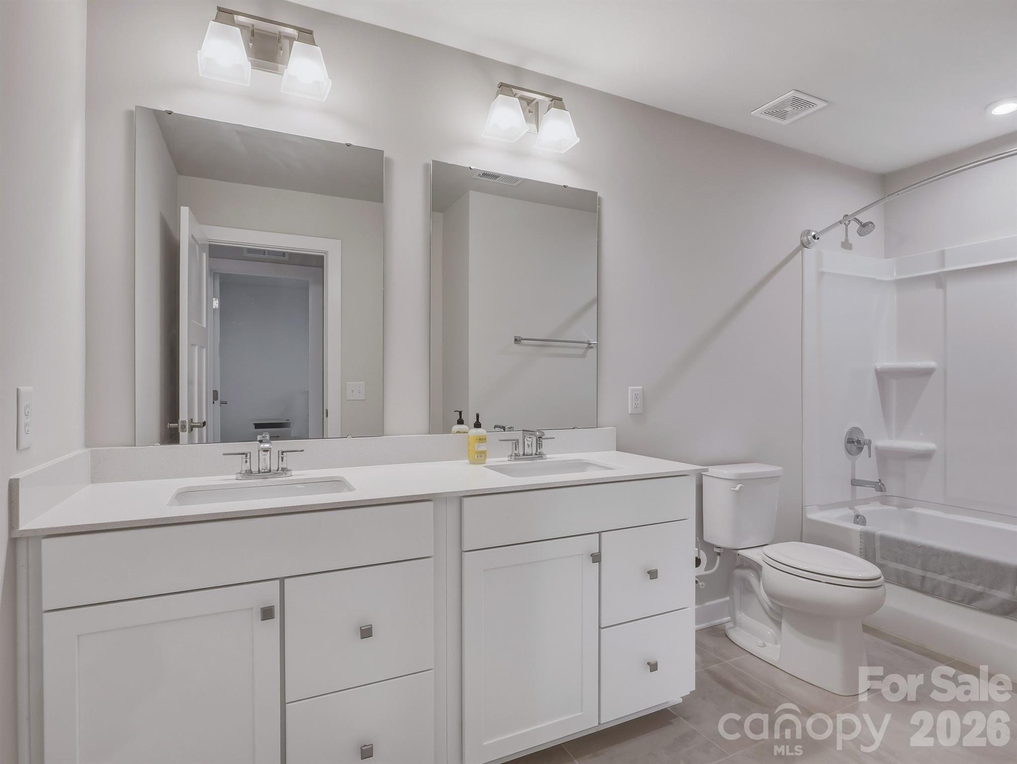1821 Meredith Place Property Photo 27