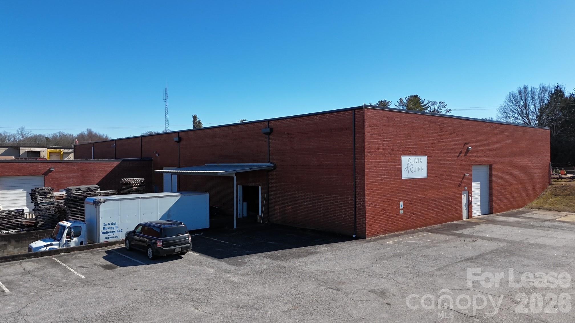 502 W 25th Street Property Photo 2