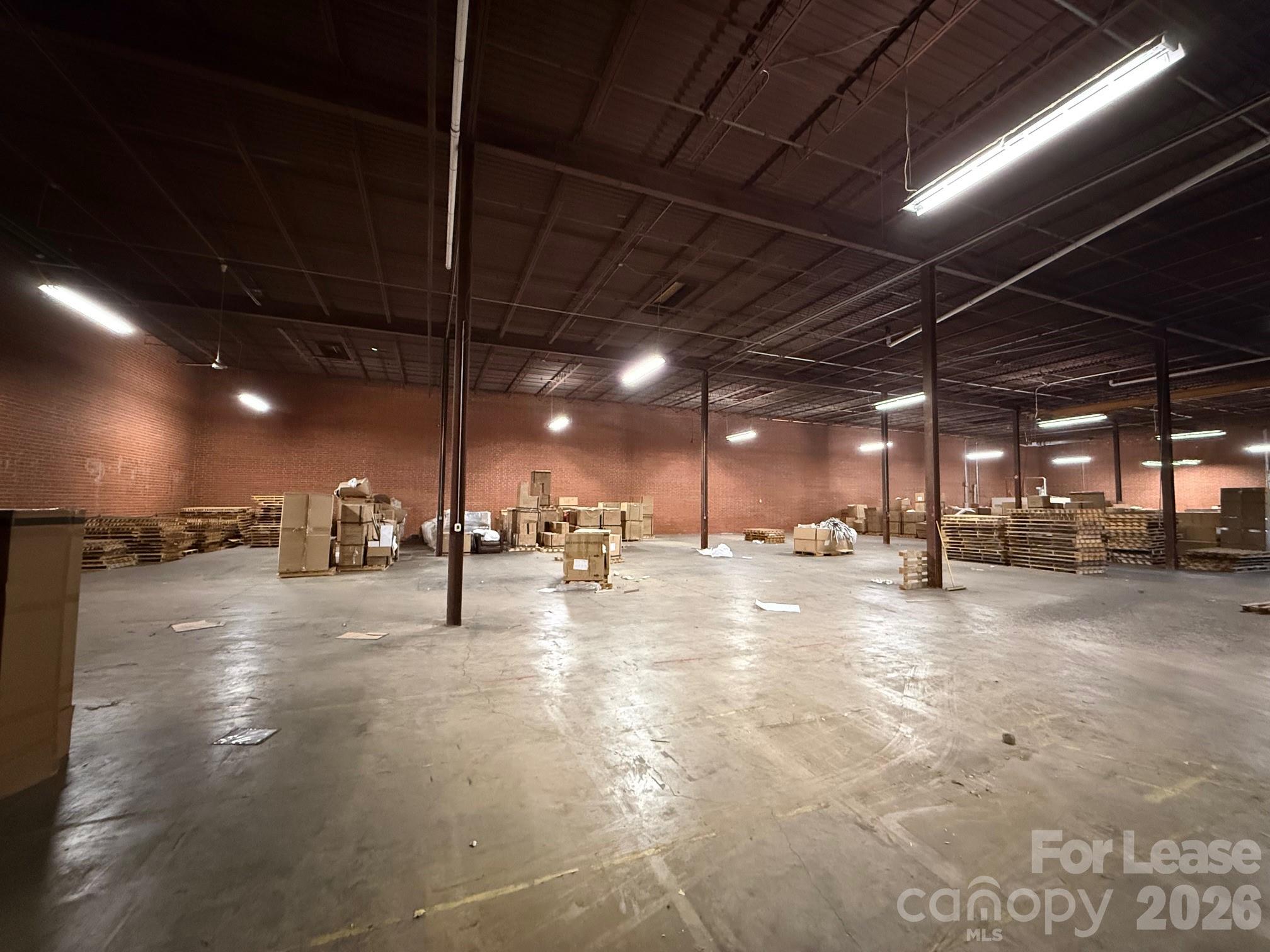 502 W 25th Street Property Photo 8
