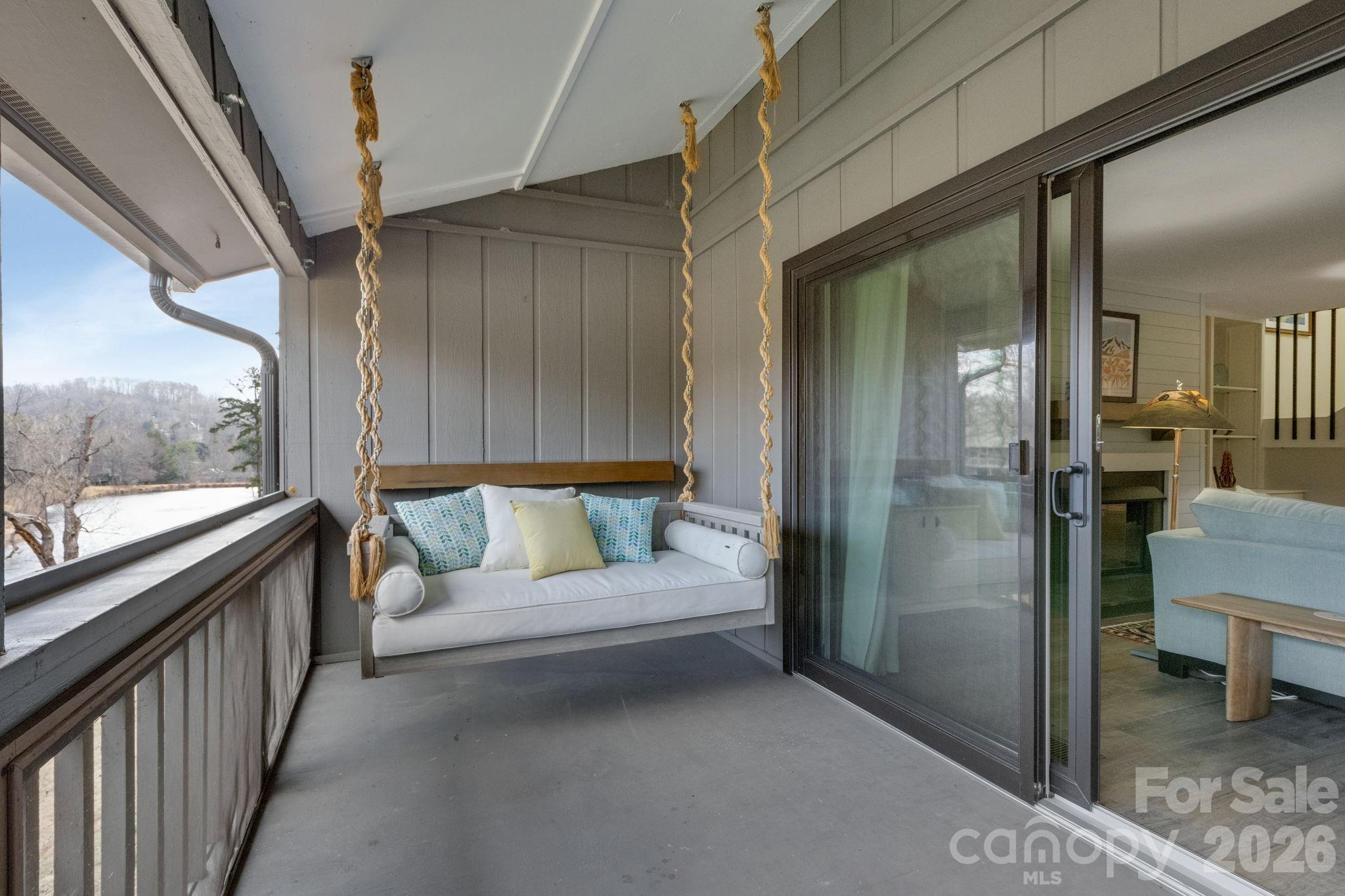 403 Crowfields Drive Property Photo 22