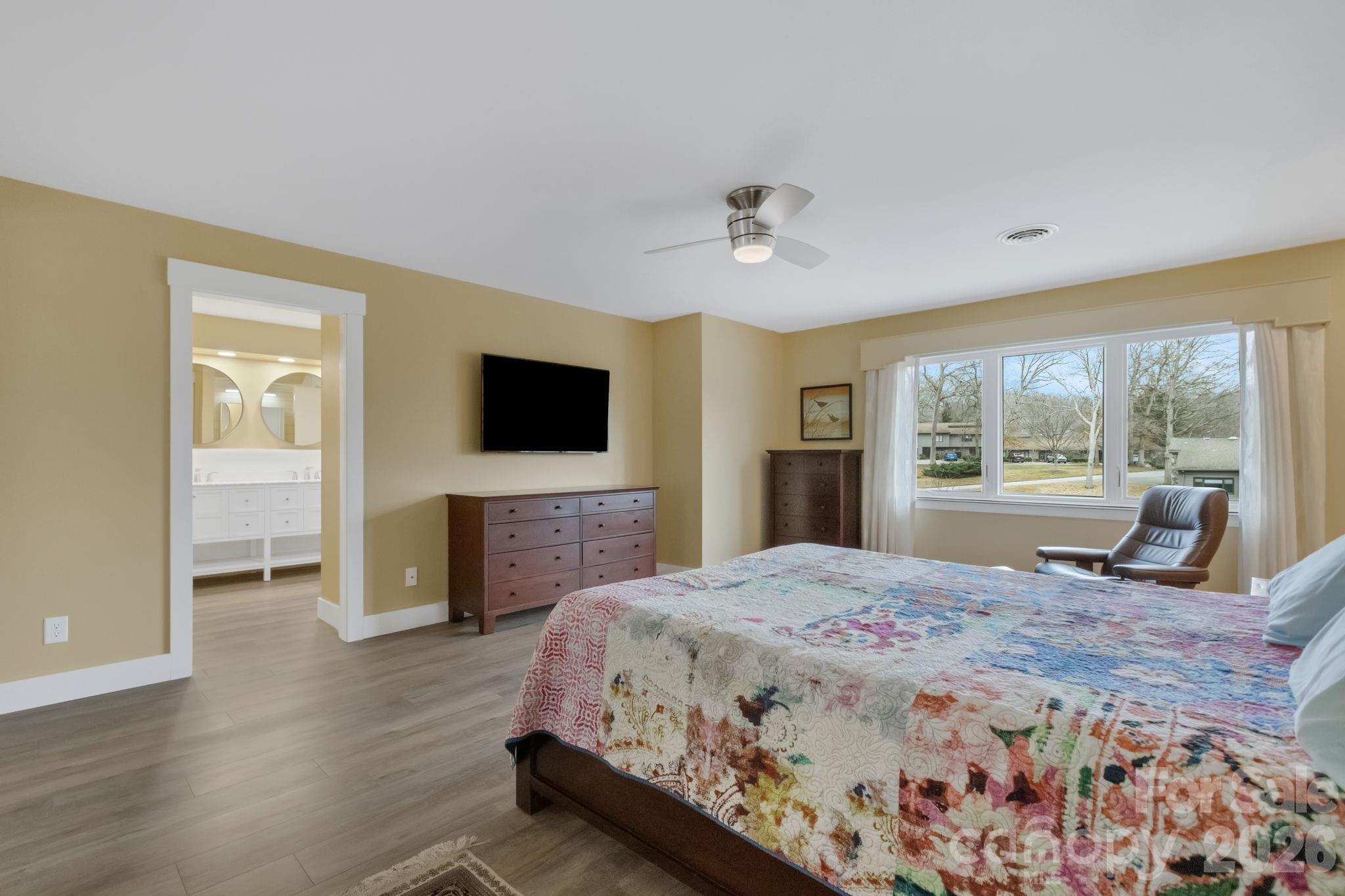 403 Crowfields Drive Property Photo 28