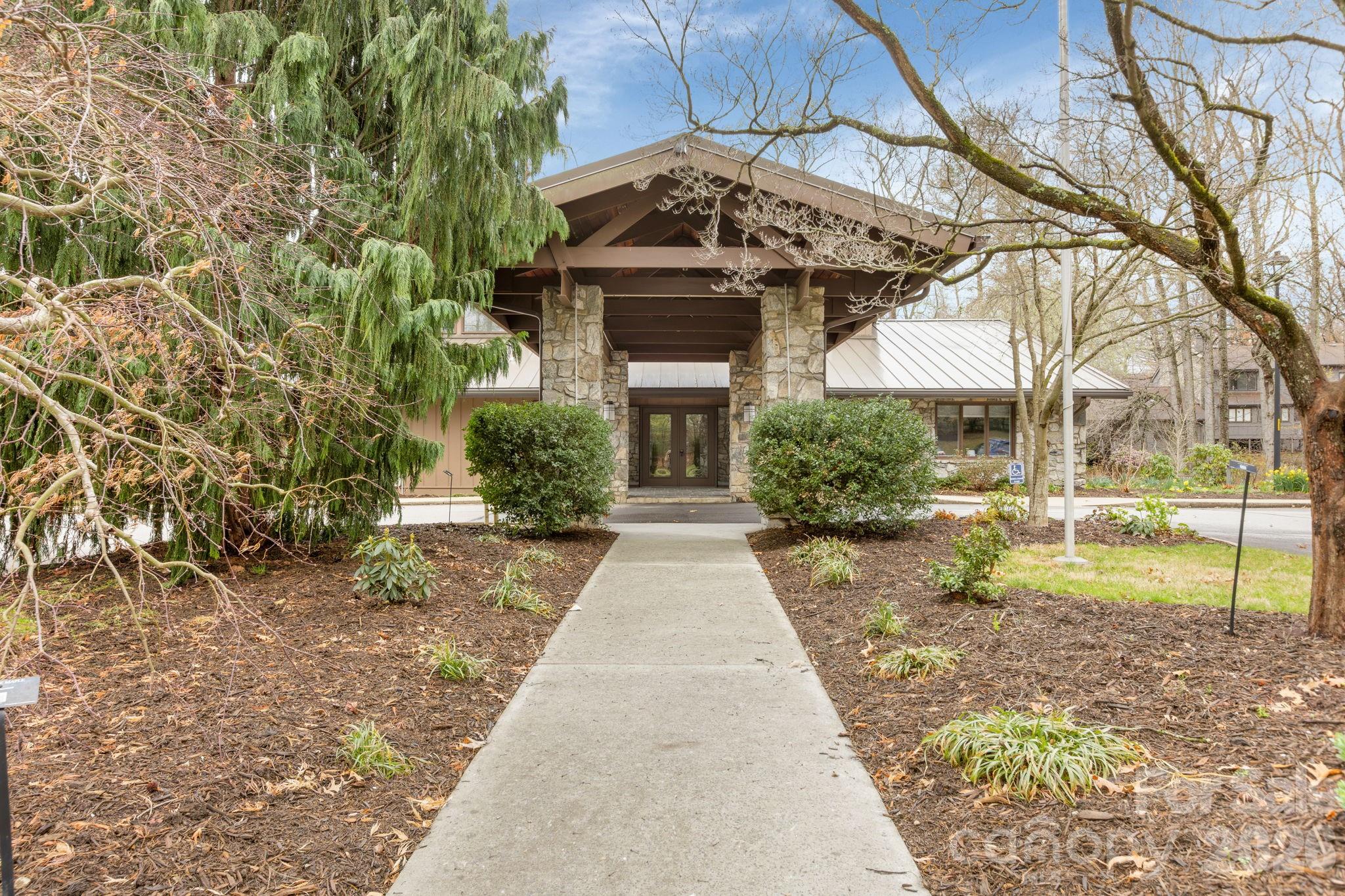 403 Crowfields Drive Property Photo 39
