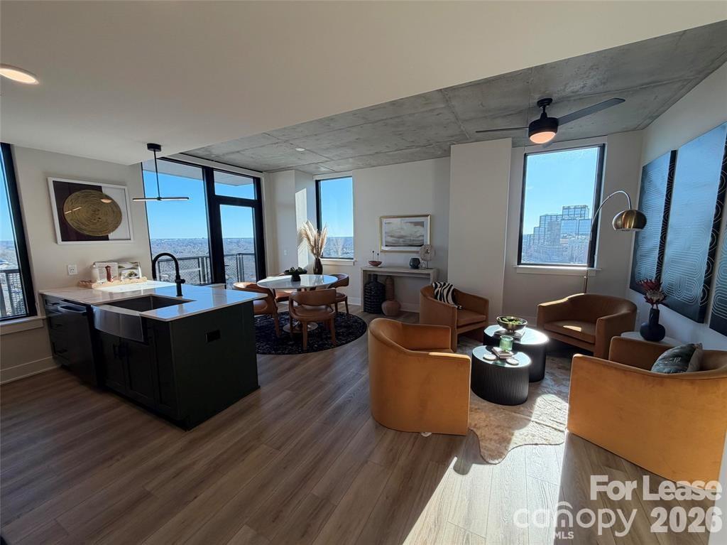 124 E Kingston Avenue C1-b Property Photo 22