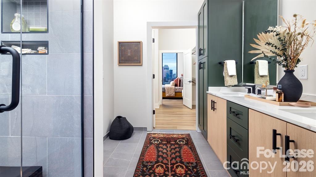 124 E Kingston Avenue B6-b Property Photo 27