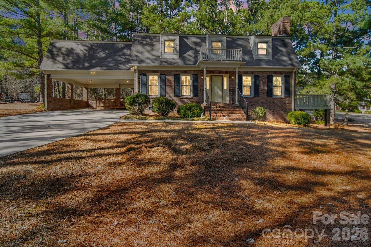 219 Williamsburg Lane Property Photo 1