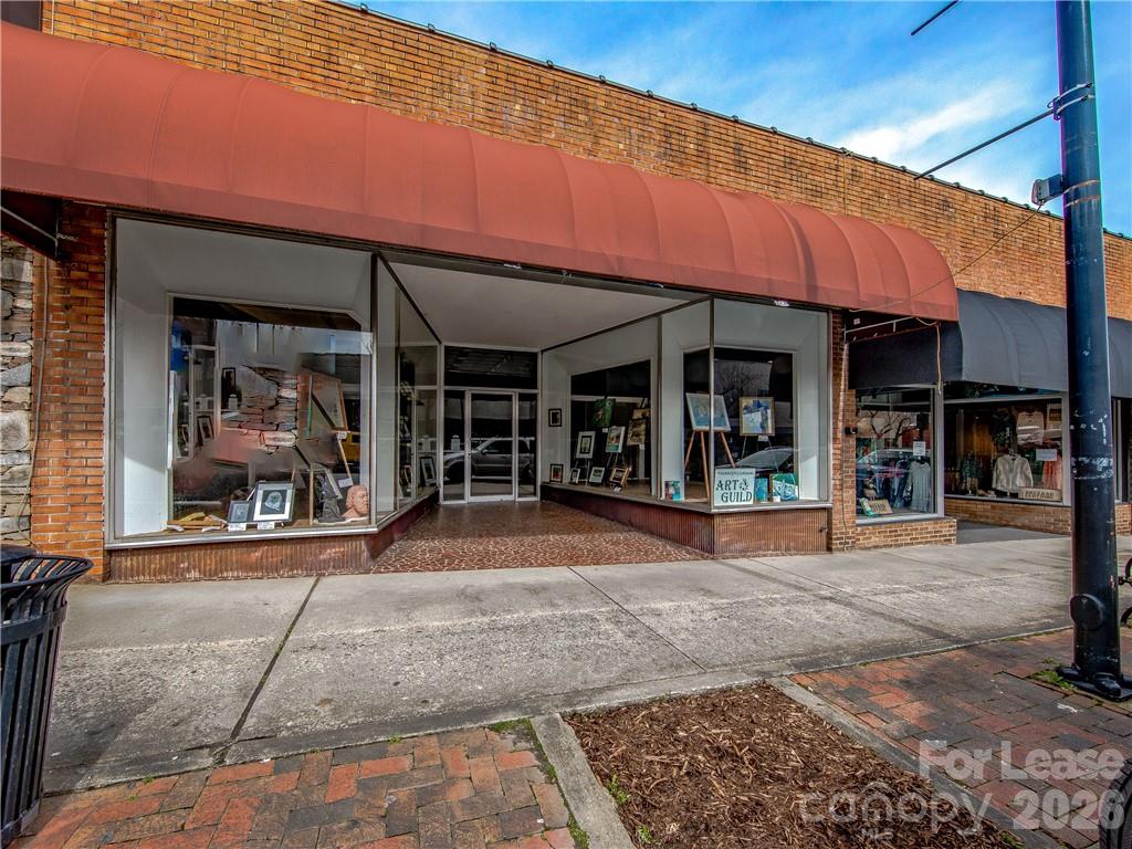 37 E Main Street Property Photo 1