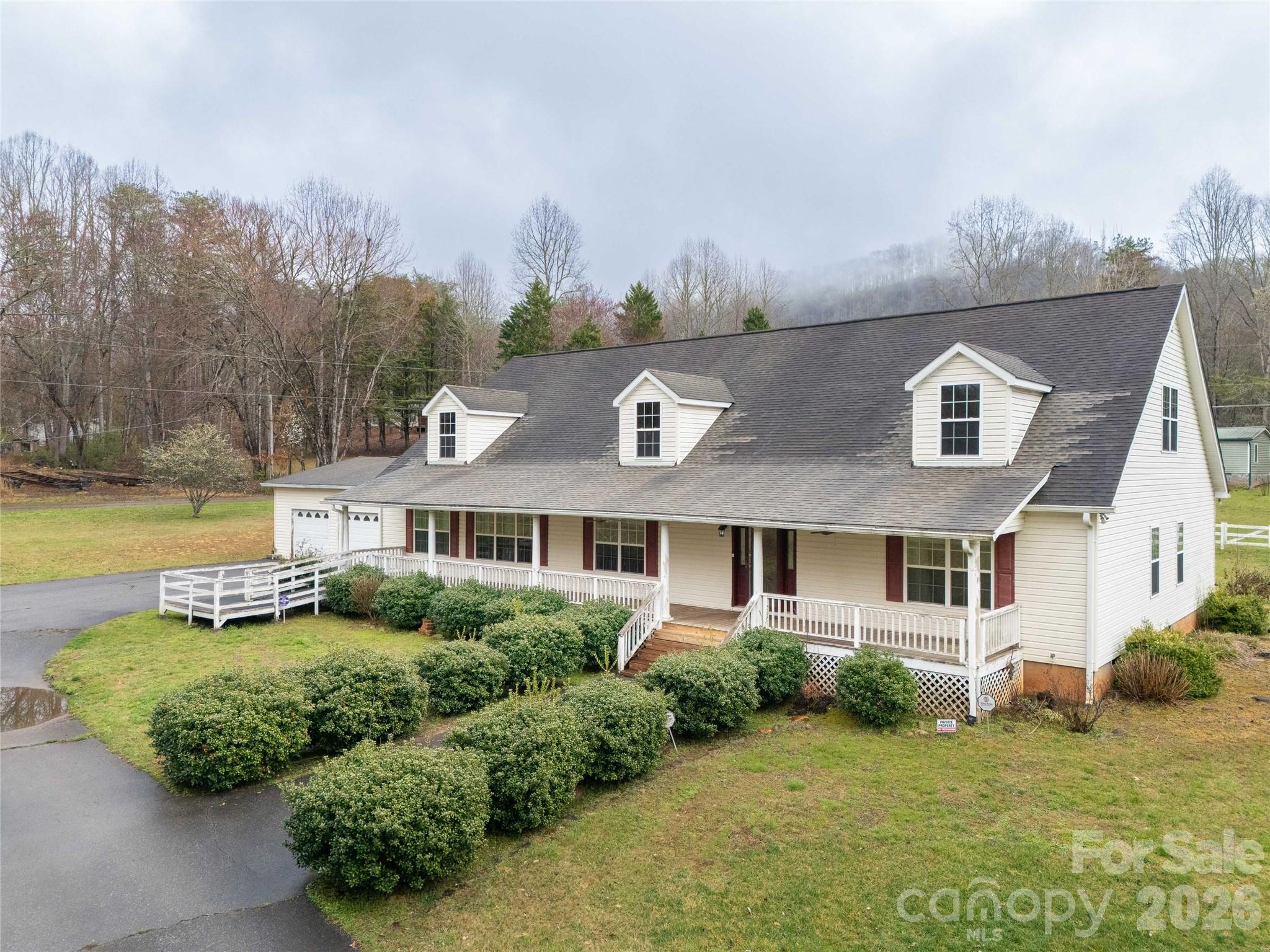 1564 Camp Creek Road Property Photo 1
