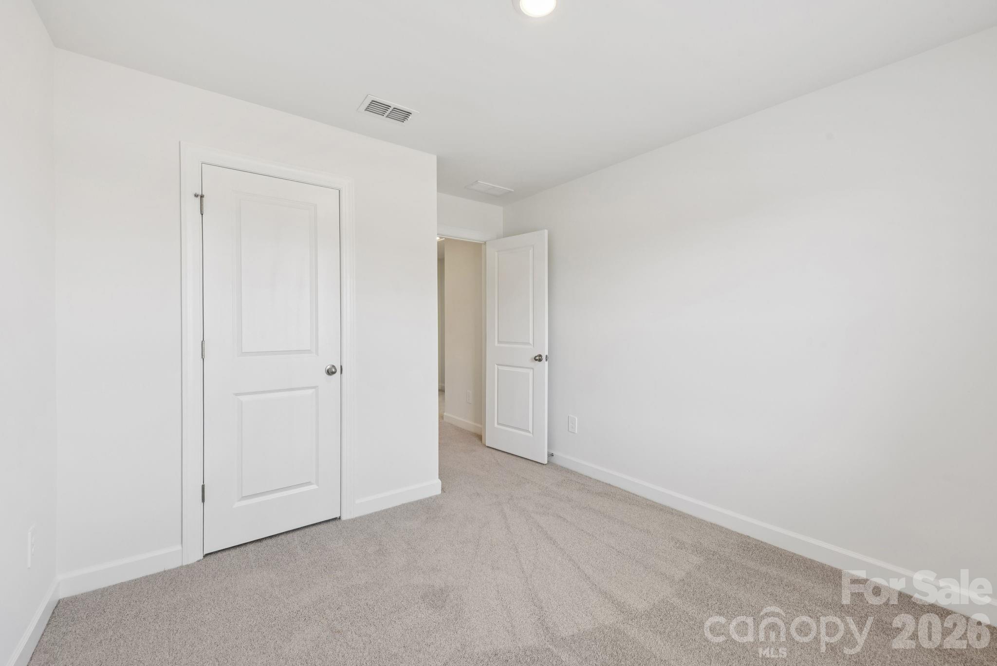 429 Markridge Loop Property Photo 5