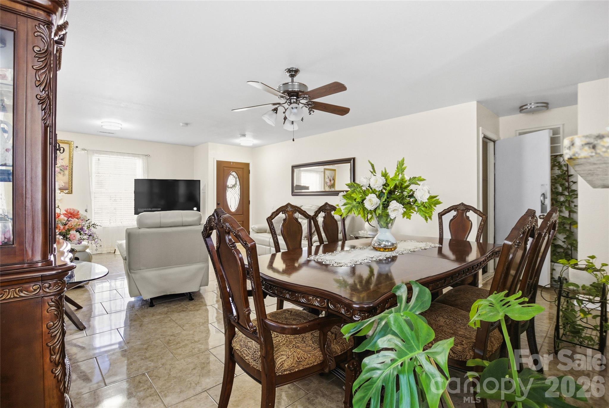 1031 Allegiance Drive Property Photo 9