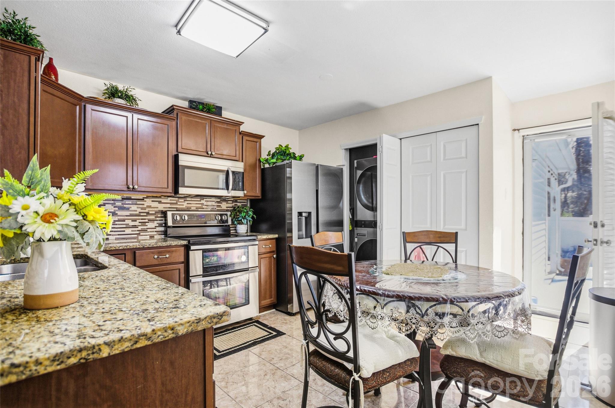 1031 Allegiance Drive Property Photo 20