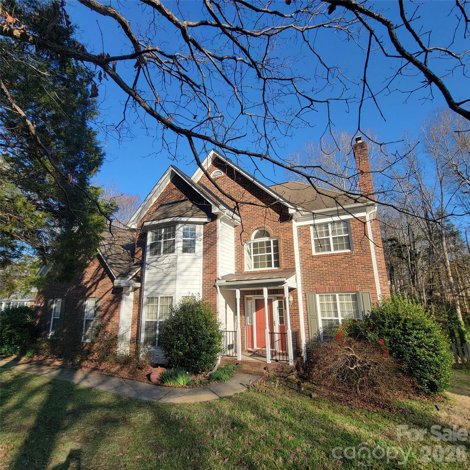 1009 Hunley Hill Court Property Photo 2