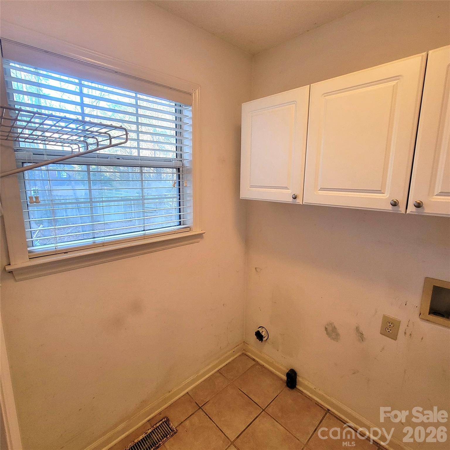 1009 Hunley Hill Court Property Photo 16