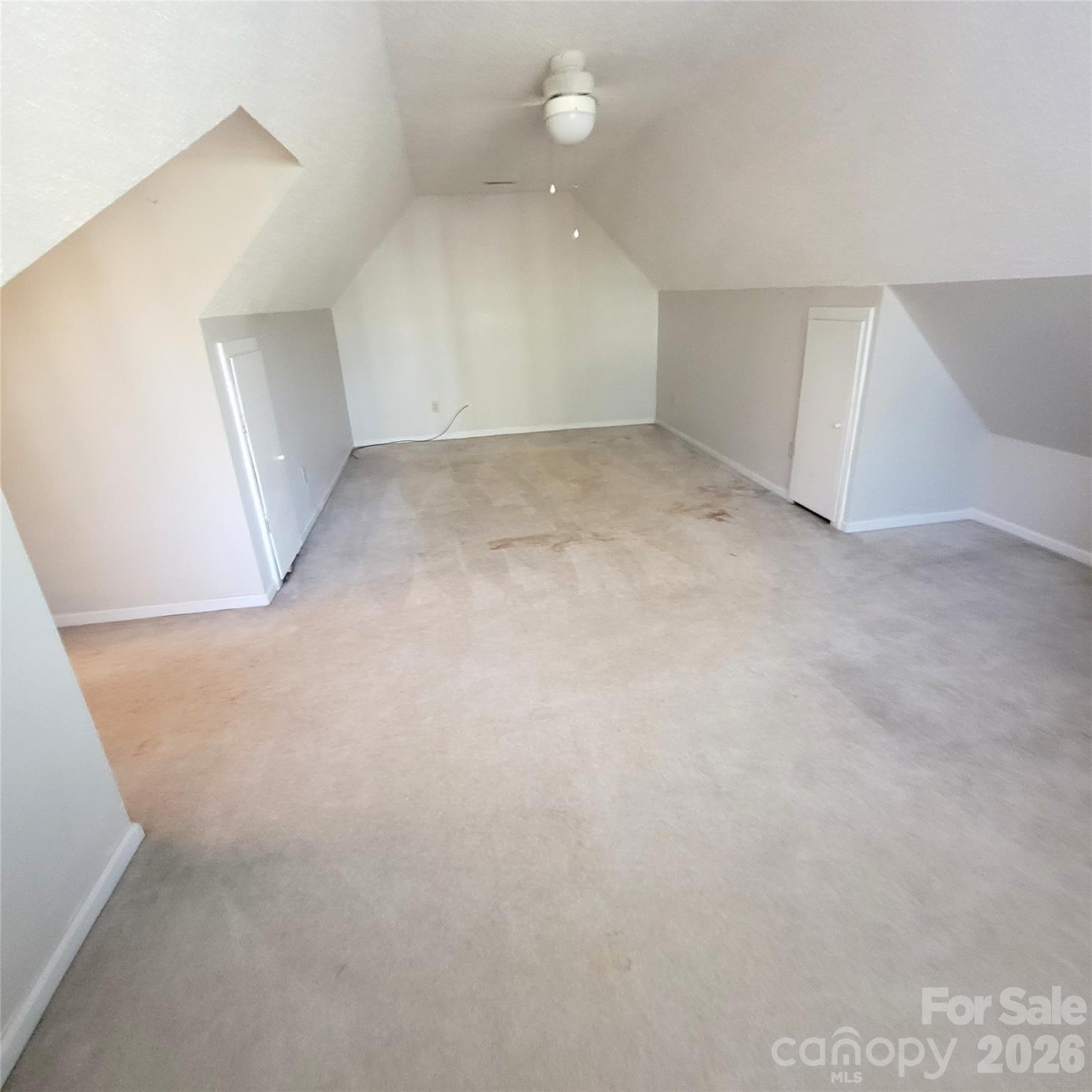 1009 Hunley Hill Court Property Photo 26