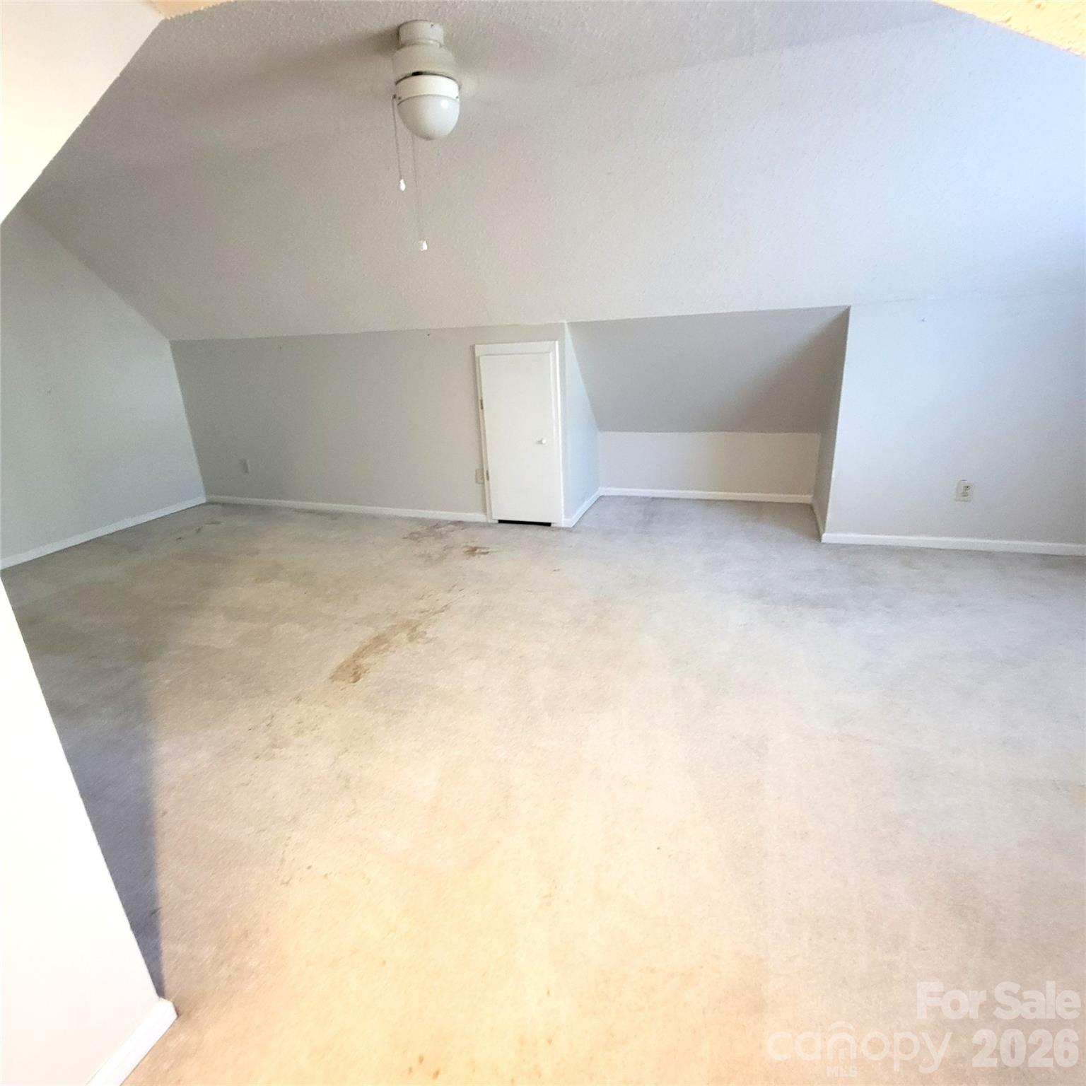 1009 Hunley Hill Court Property Photo 27