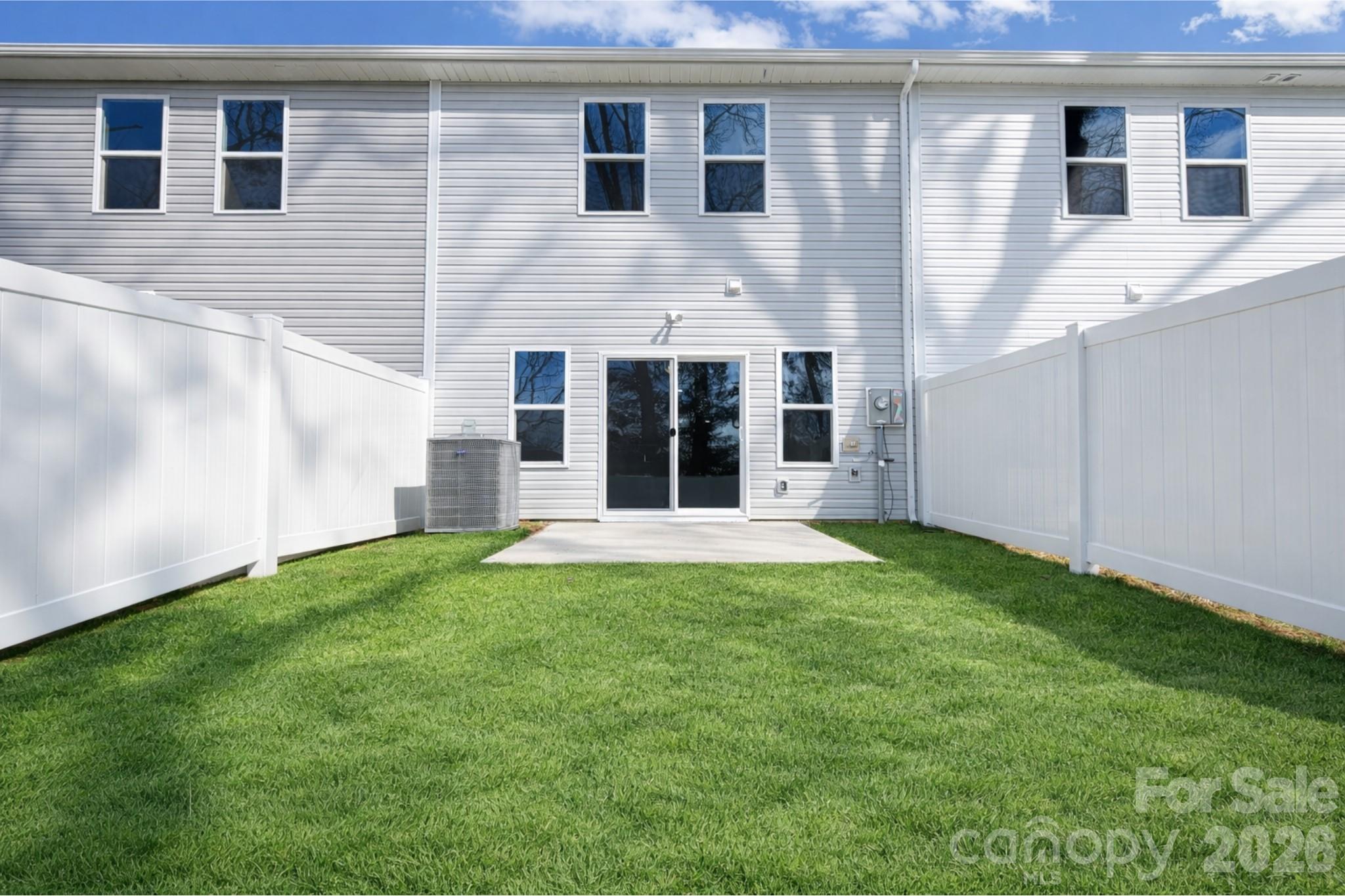 5949 Wallace Avenue Property Photo 23