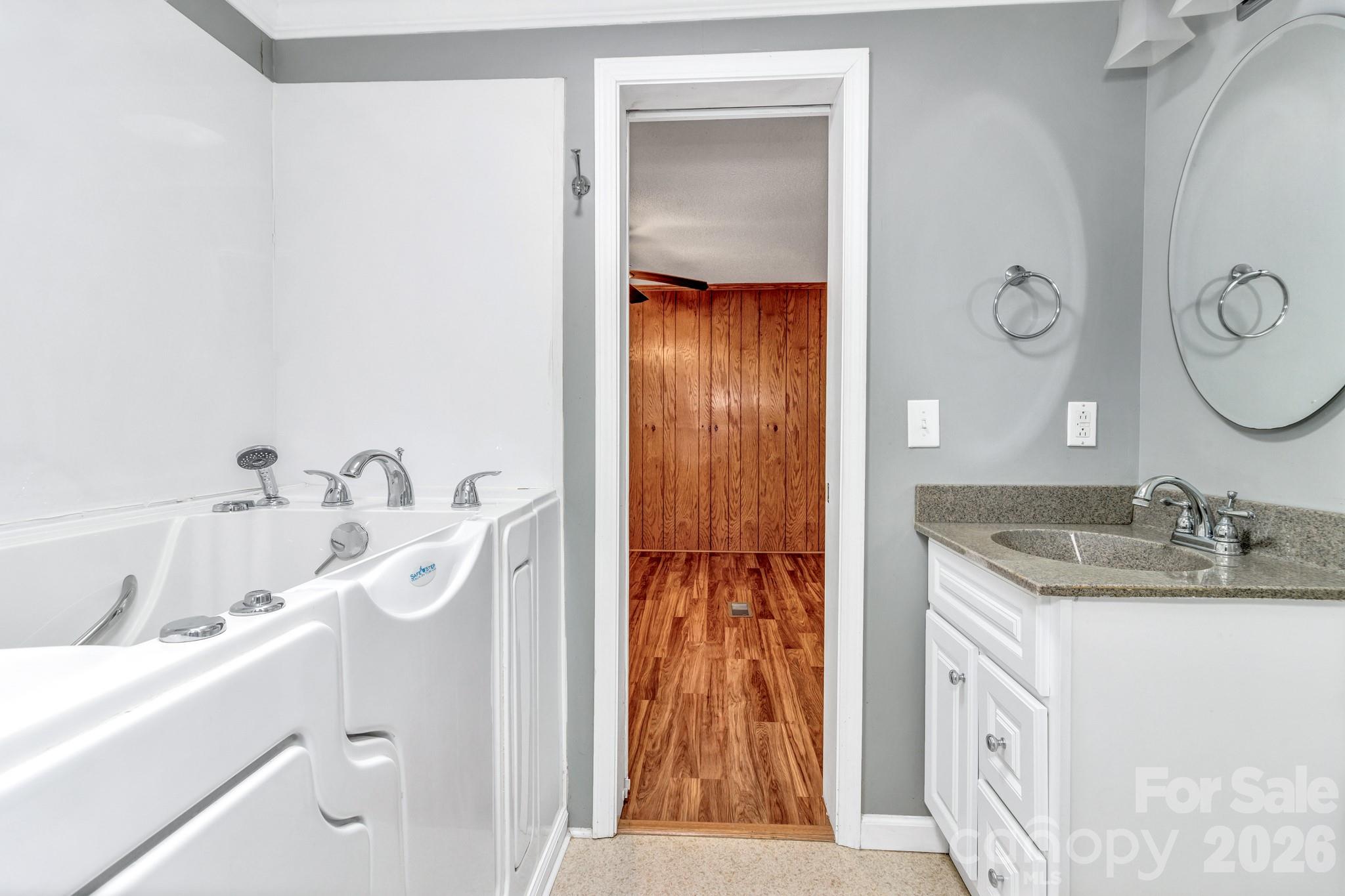 405 Deerfield Court Property Photo 27