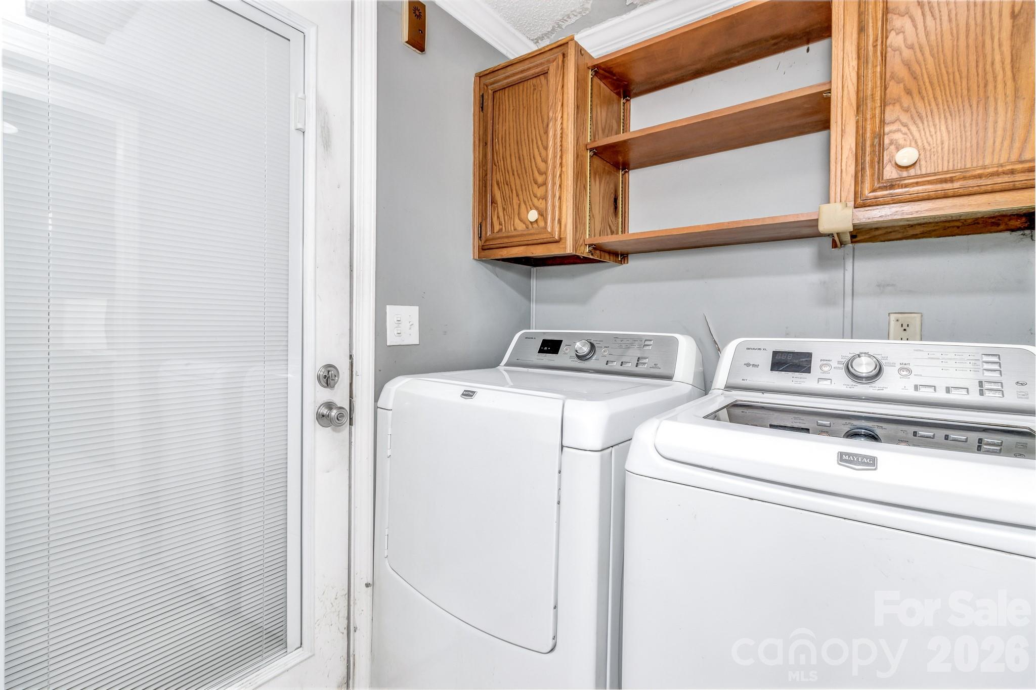 405 Deerfield Court Property Photo 29