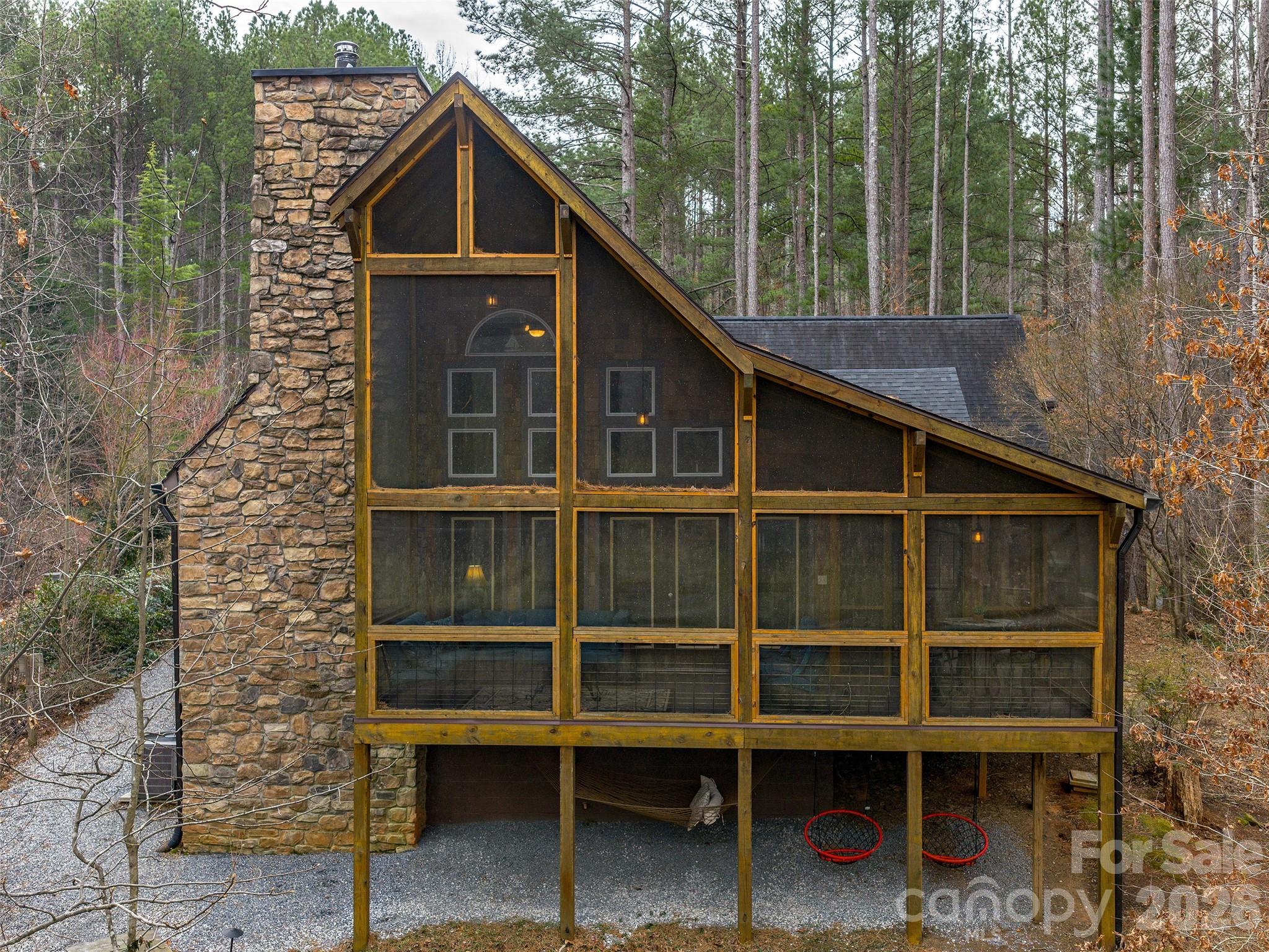 201 Hawk Ridge Drive Property Photo 1