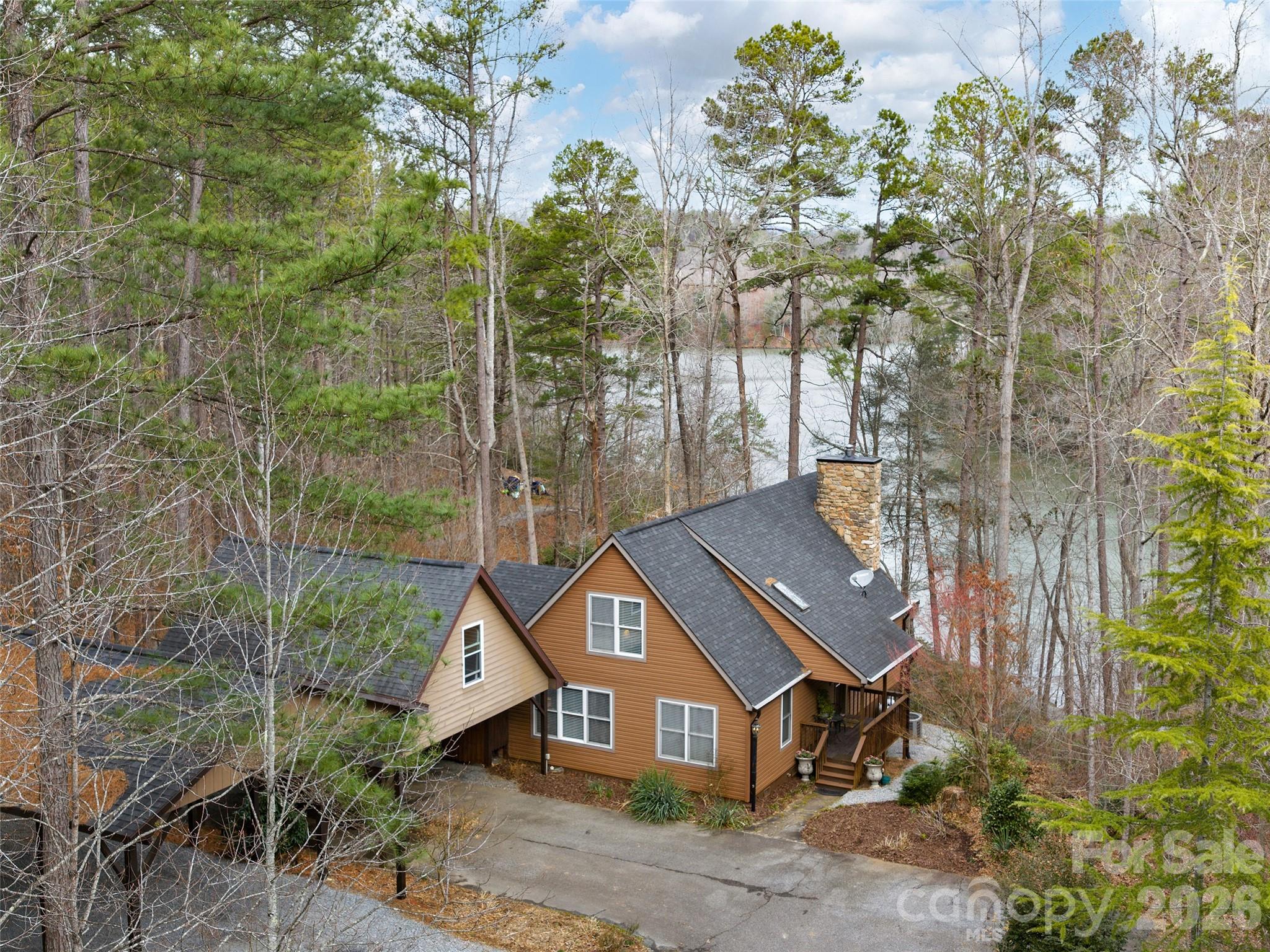 201 Hawk Ridge Drive Property Photo 7