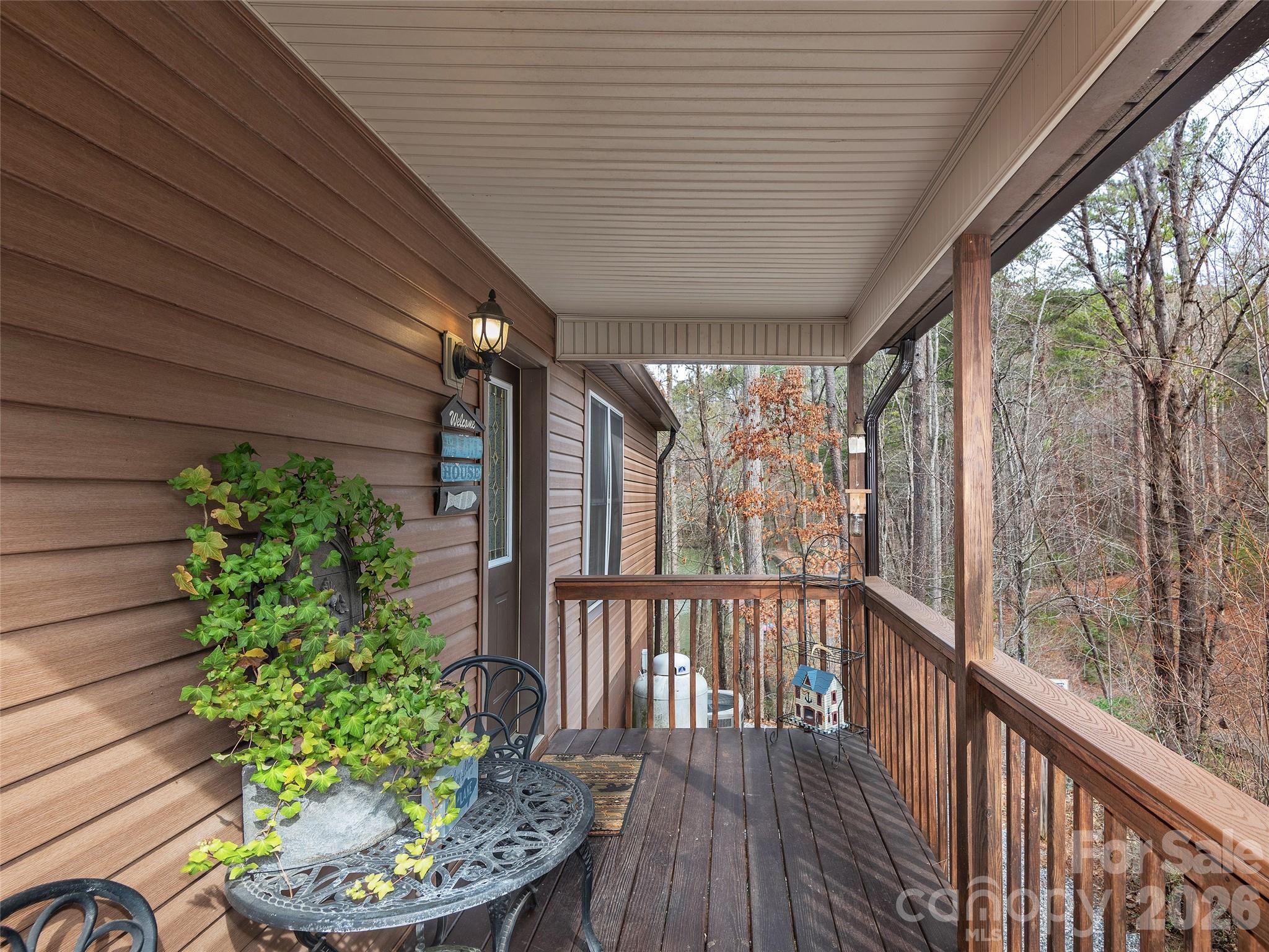 201 Hawk Ridge Drive Property Photo 11