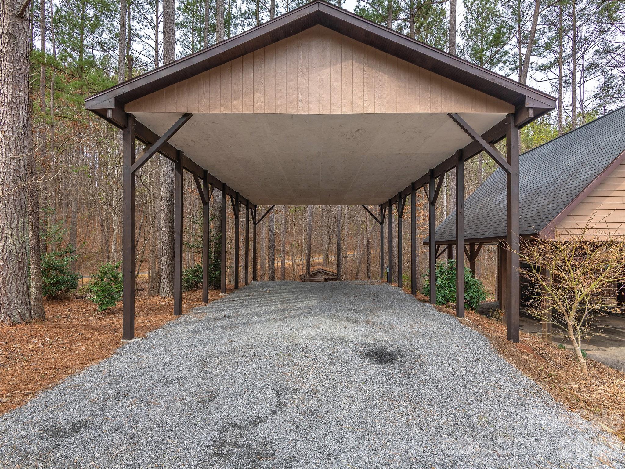 201 Hawk Ridge Drive Property Photo 34