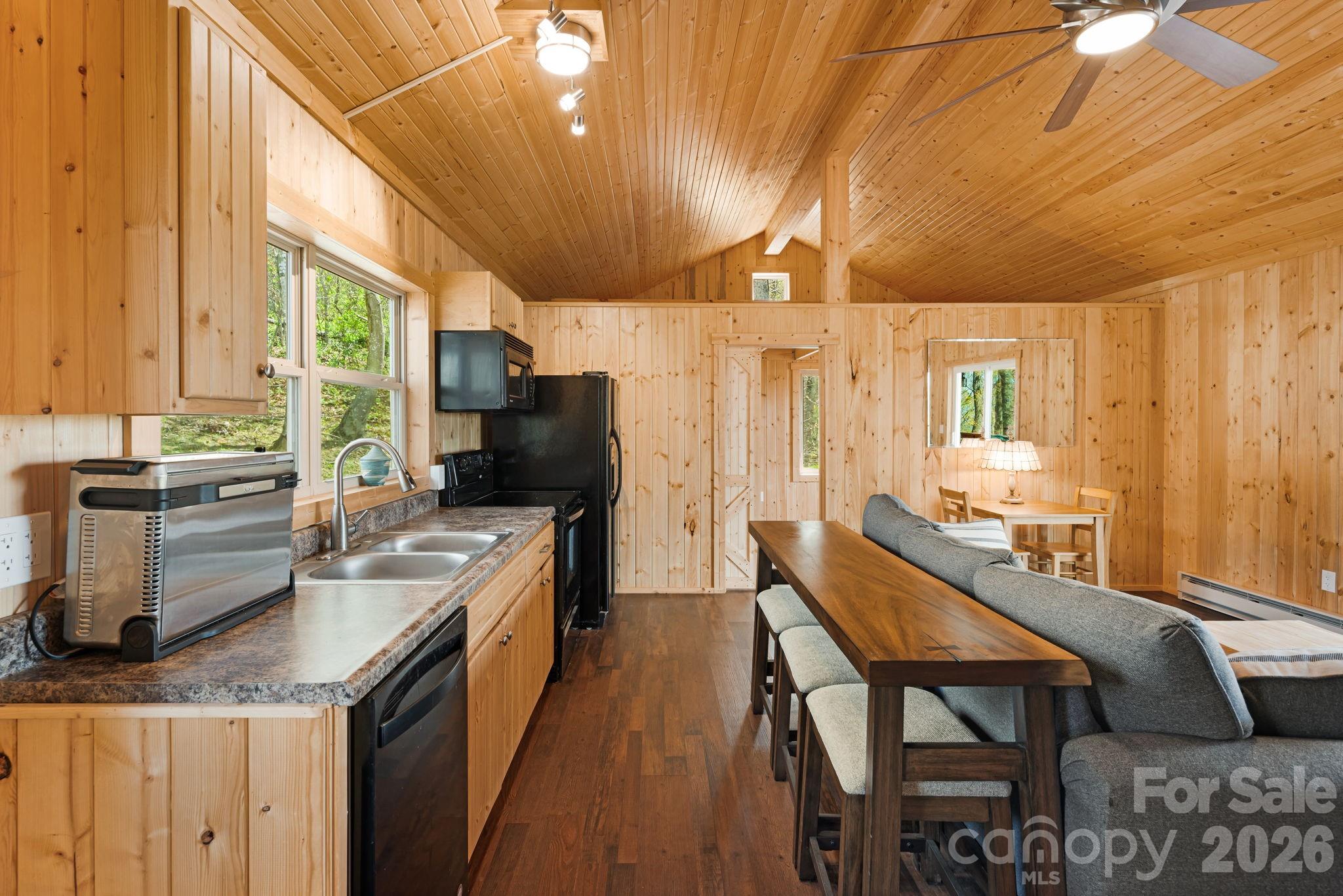 120 Wilderness Drive Property Photo 14