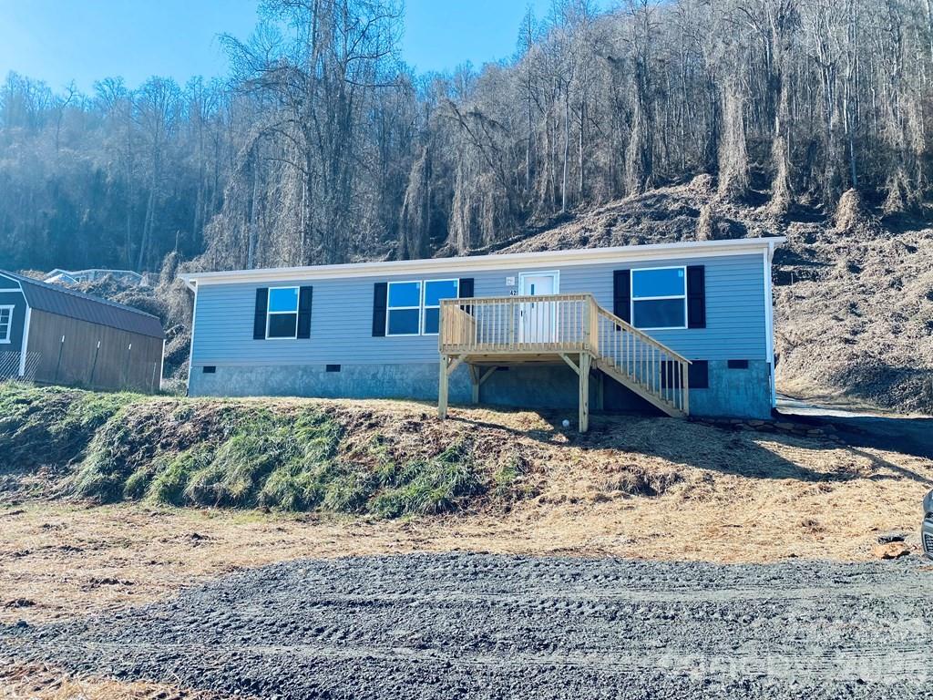 42 Nowhere Drive Property Photo 3